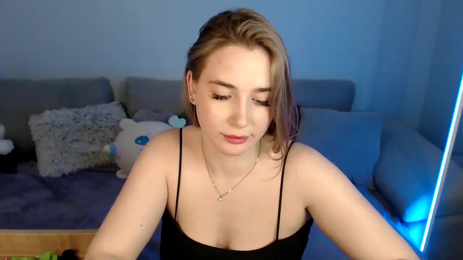 Gallery image thumbnail from SabrinaViolet's myfreecams stream on, 05/10/2024, 13:52 image 19 of 20