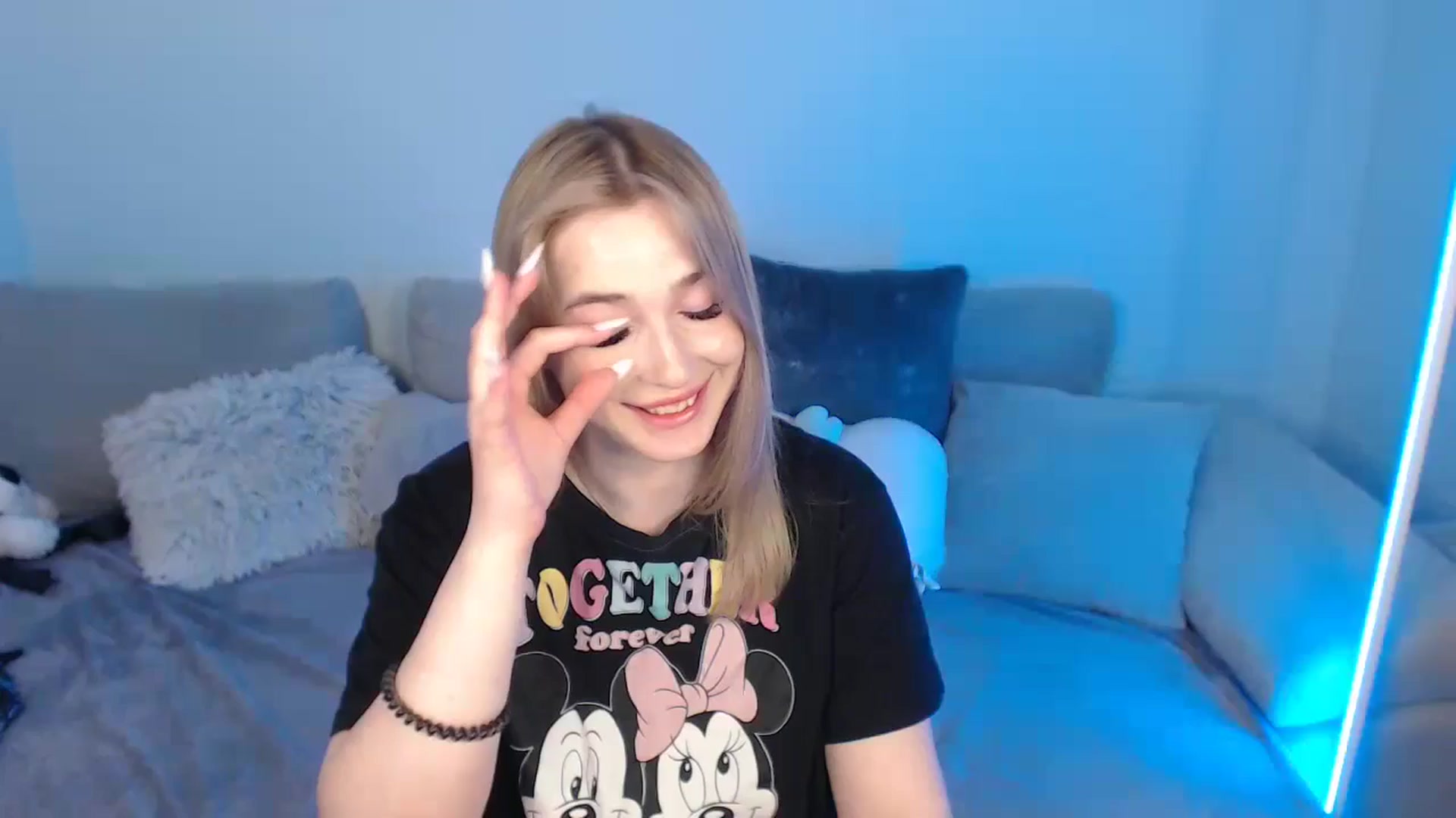 Gallery image thumbnail from SabrinaViolet's myfreecams stream on, 05/11/2024, 13:12 image 1 of 20