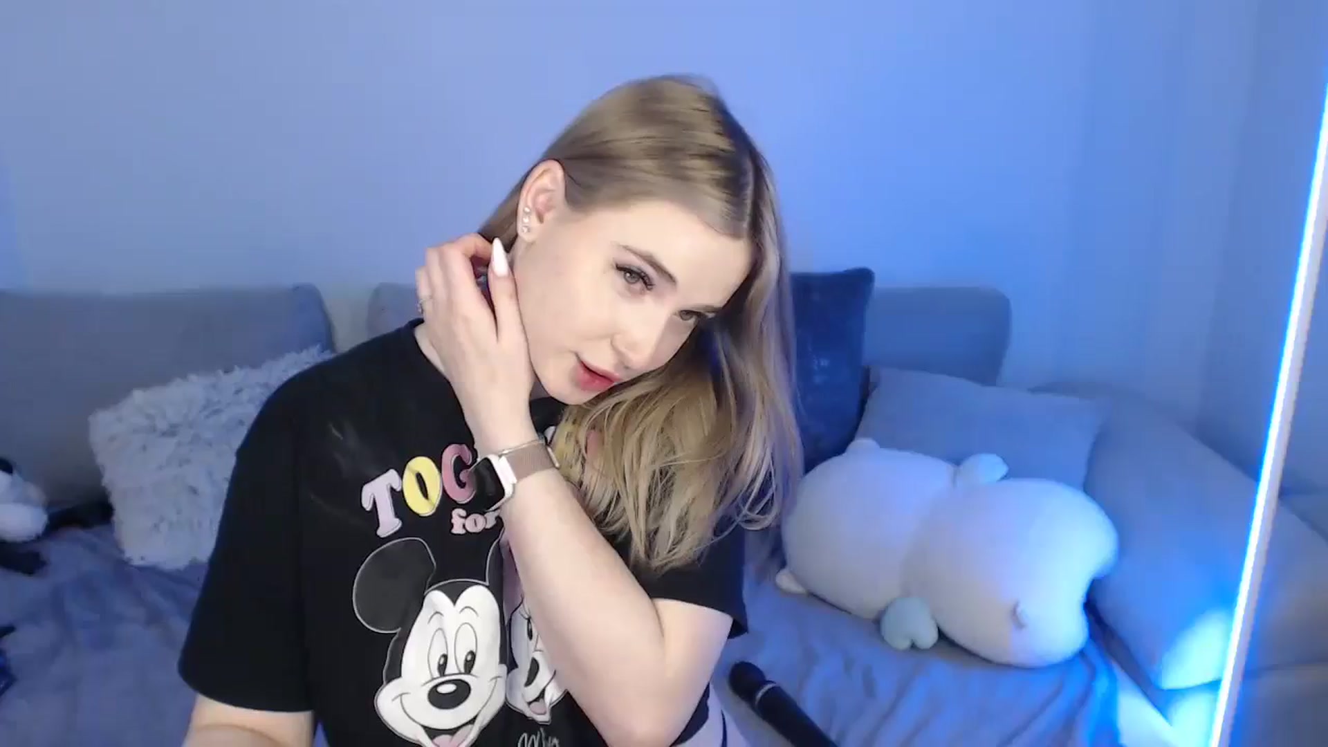 Gallery image thumbnail from SabrinaViolet's myfreecams stream on, 05/11/2024, 13:51 image 1 of 20