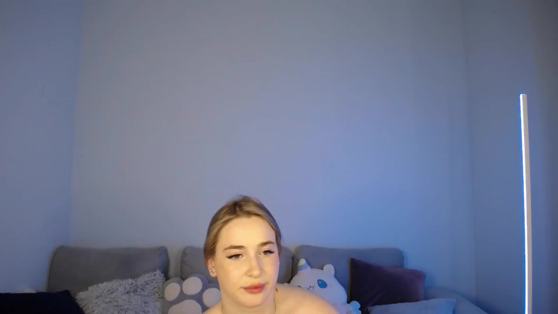 Gallery image thumbnail from SabrinaViolet's myfreecams stream on, 05/17/2024, 11:55 image 12 of 20