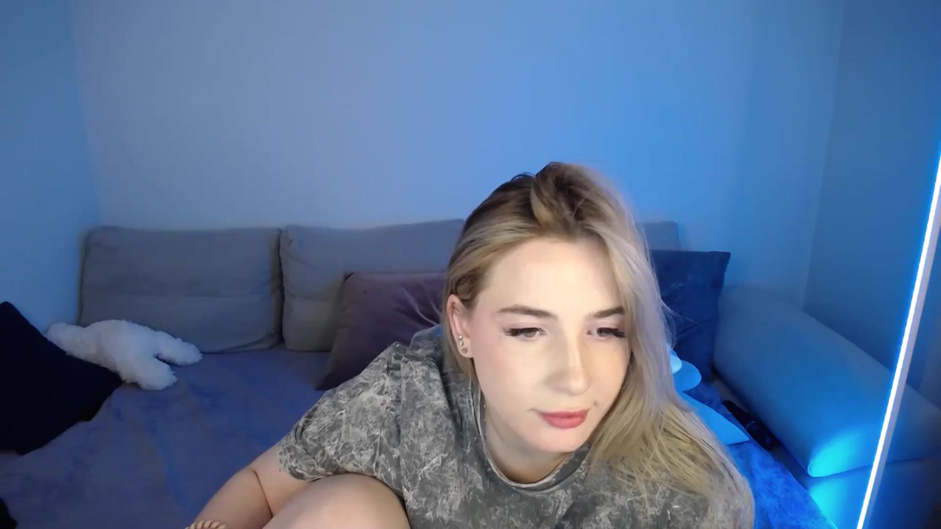 Gallery image thumbnail from SabrinaViolet's myfreecams stream on, 06/08/2024, 12:42 image 12 of 20