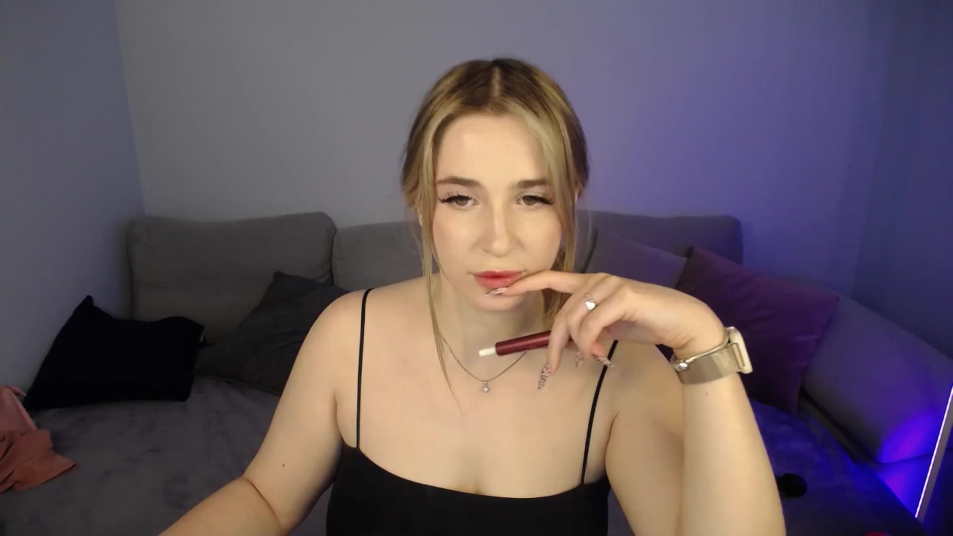 Gallery image thumbnail from SabrinaViolet's myfreecams stream on, 06/26/2024, 11:55 image 4 of 20
