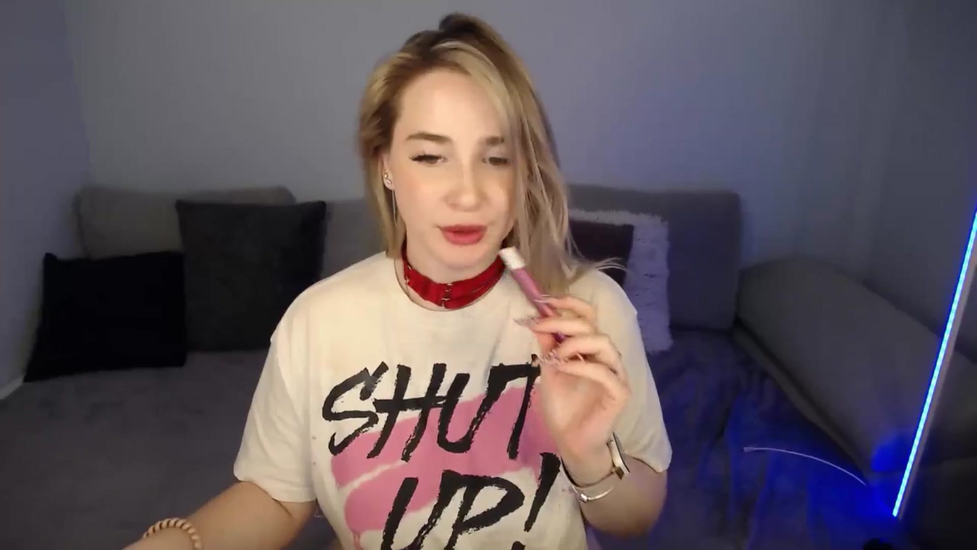 Gallery image thumbnail from SabrinaViolet's myfreecams stream on, 06/28/2024, 12:59 image 7 of 20