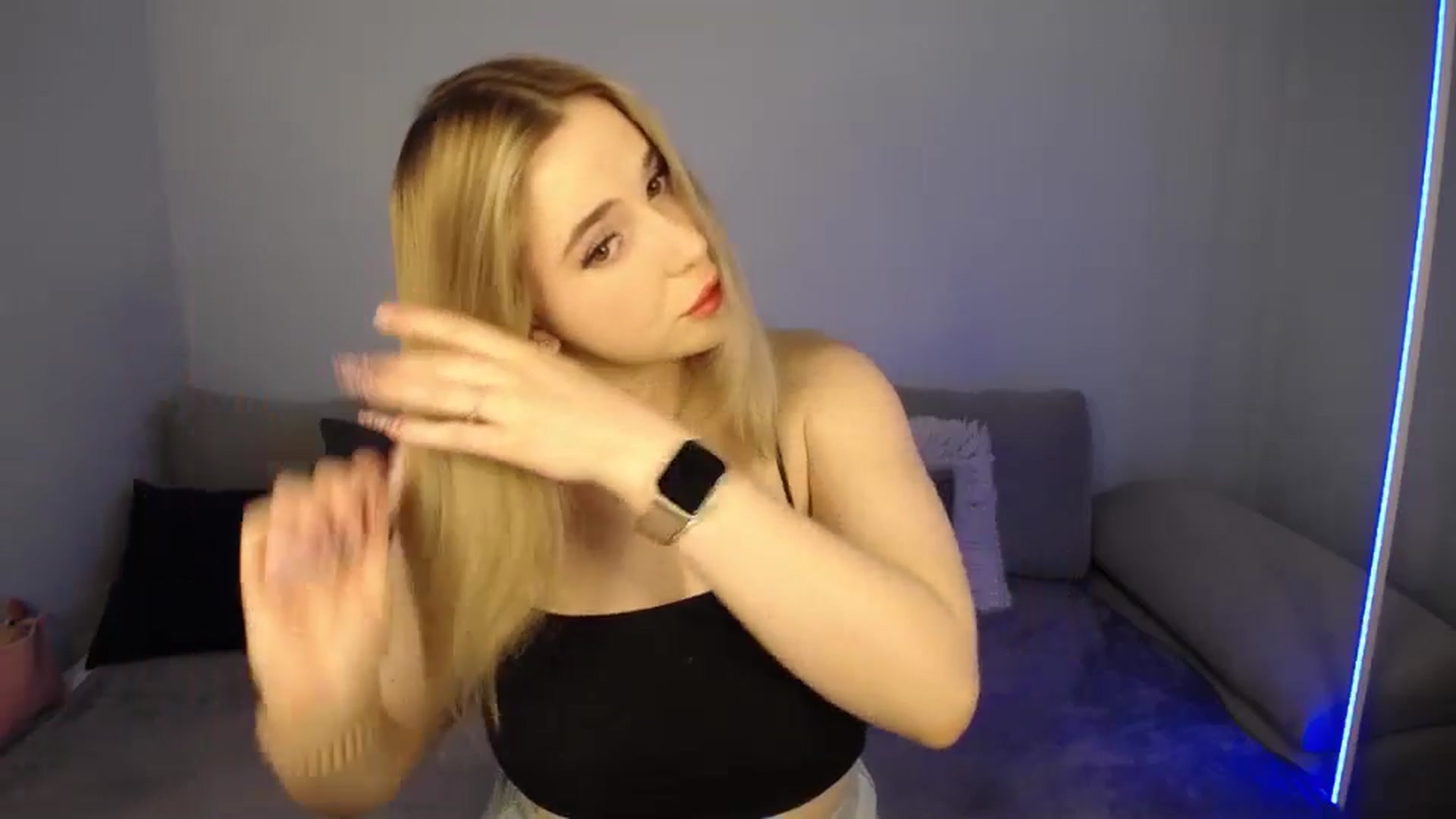 Gallery image thumbnail from SabrinaViolet's myfreecams stream on, 06/29/2024, 08:37 image 2 of 20