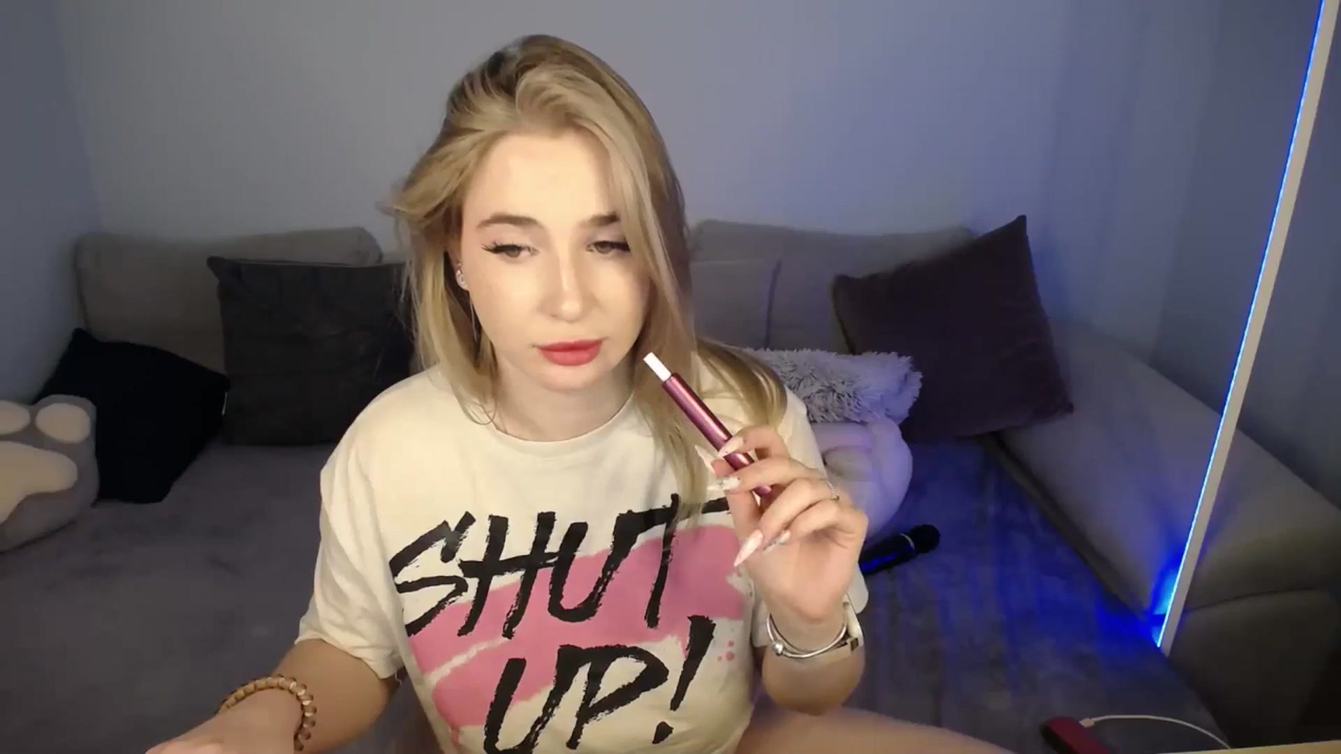 Gallery image thumbnail from SabrinaViolet's myfreecams stream on, 07/12/2024, 12:43 image 11 of 20
