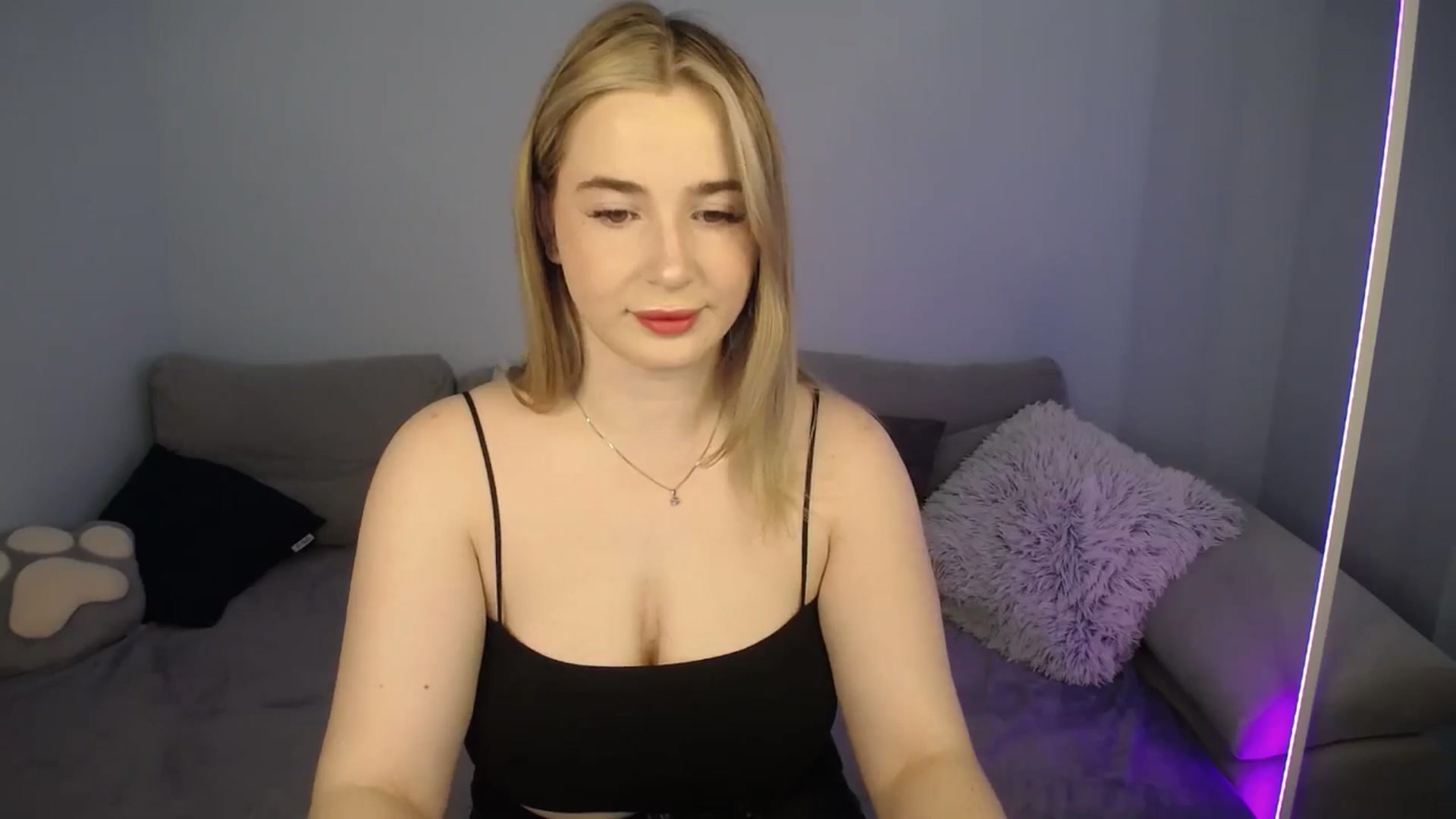 Gallery image thumbnail from SabrinaViolet's myfreecams stream on, 07/22/2024, 08:31 image 20 of 20