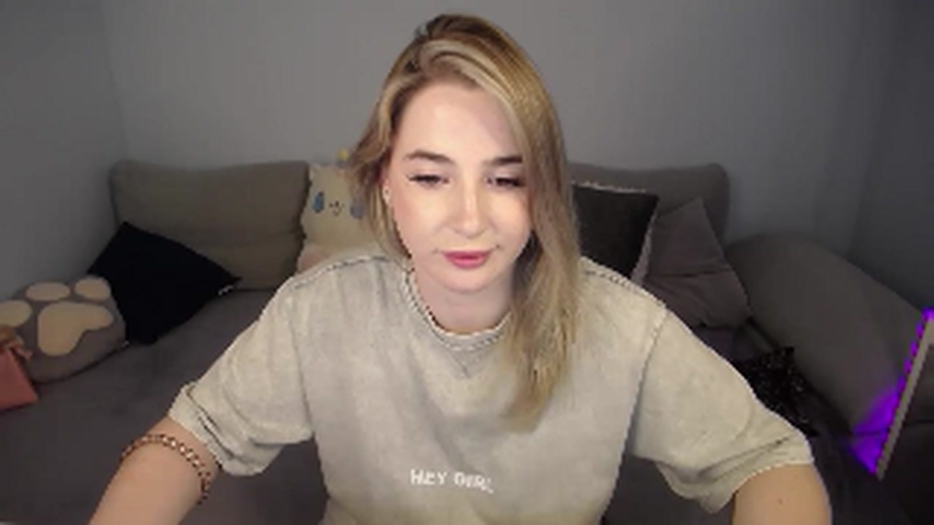 Gallery image thumbnail from SabrinaViolet's myfreecams stream on, 07/23/2024, 12:30 image 10 of 20