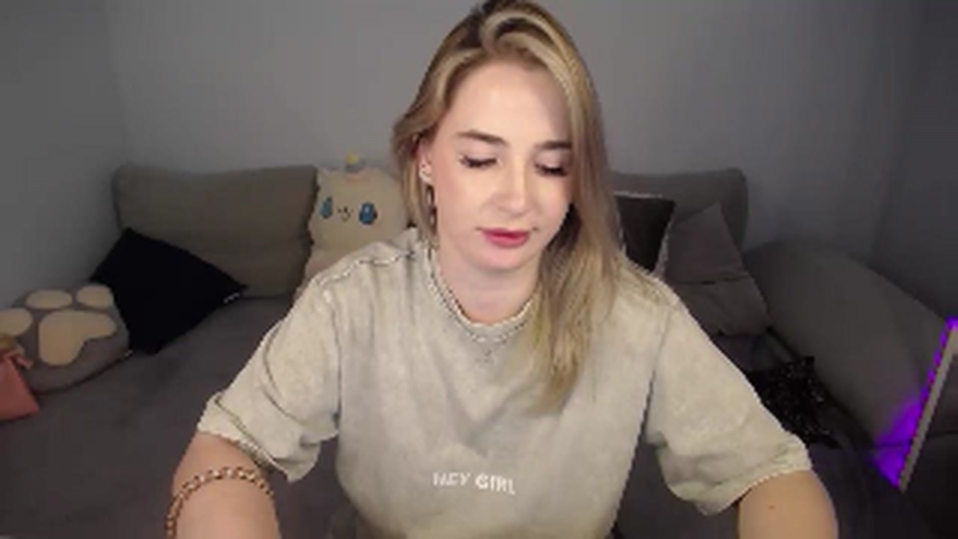 Gallery image thumbnail from SabrinaViolet's myfreecams stream on, 07/23/2024, 12:30 image 8 of 20