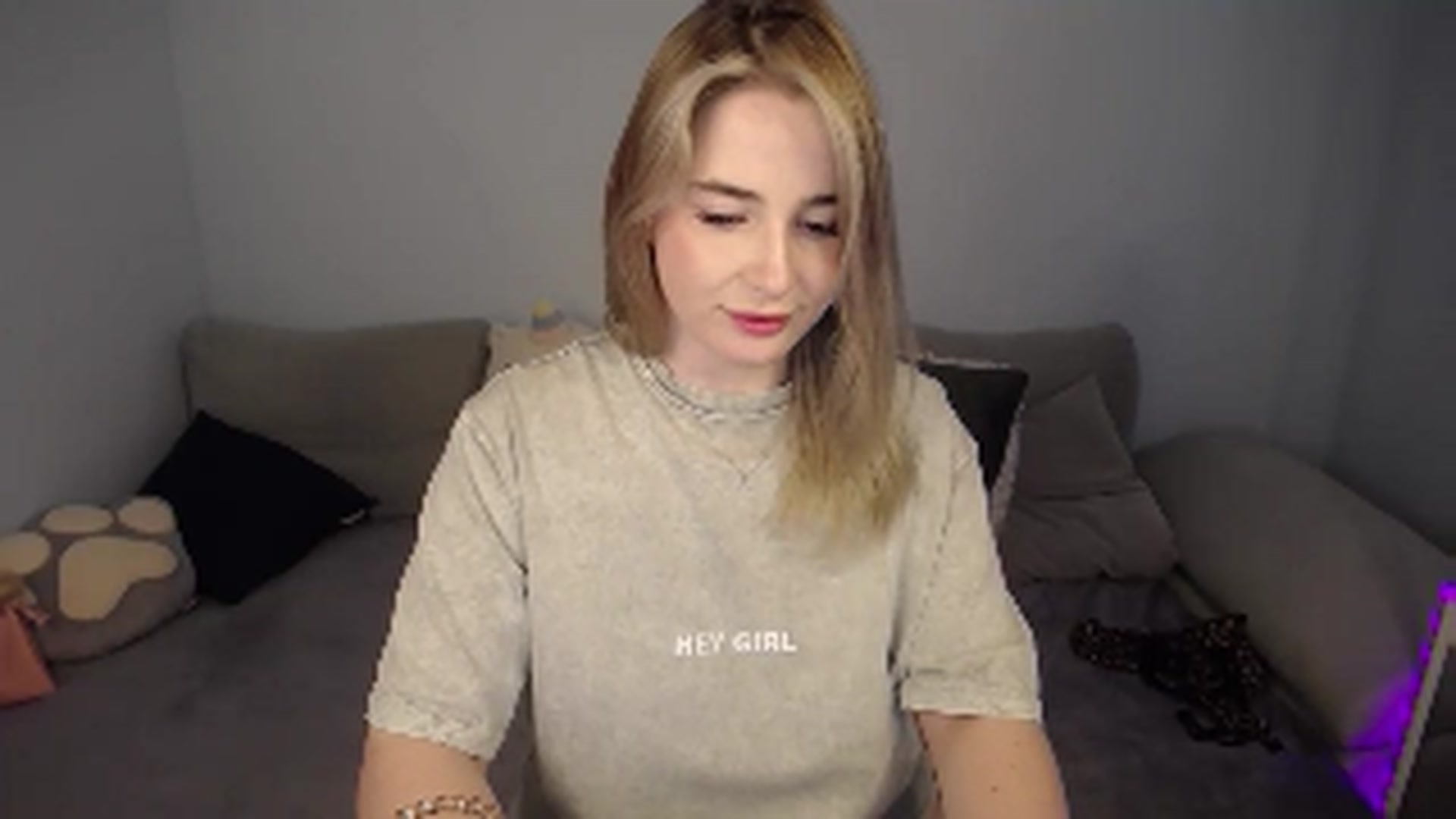 Gallery image thumbnail from SabrinaViolet's myfreecams stream on, 07/23/2024, 12:30 image 4 of 20