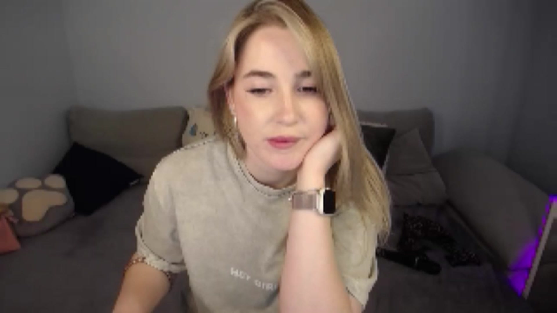 Gallery image thumbnail from SabrinaViolet's myfreecams stream on, 07/23/2024, 13:47 image 9 of 20