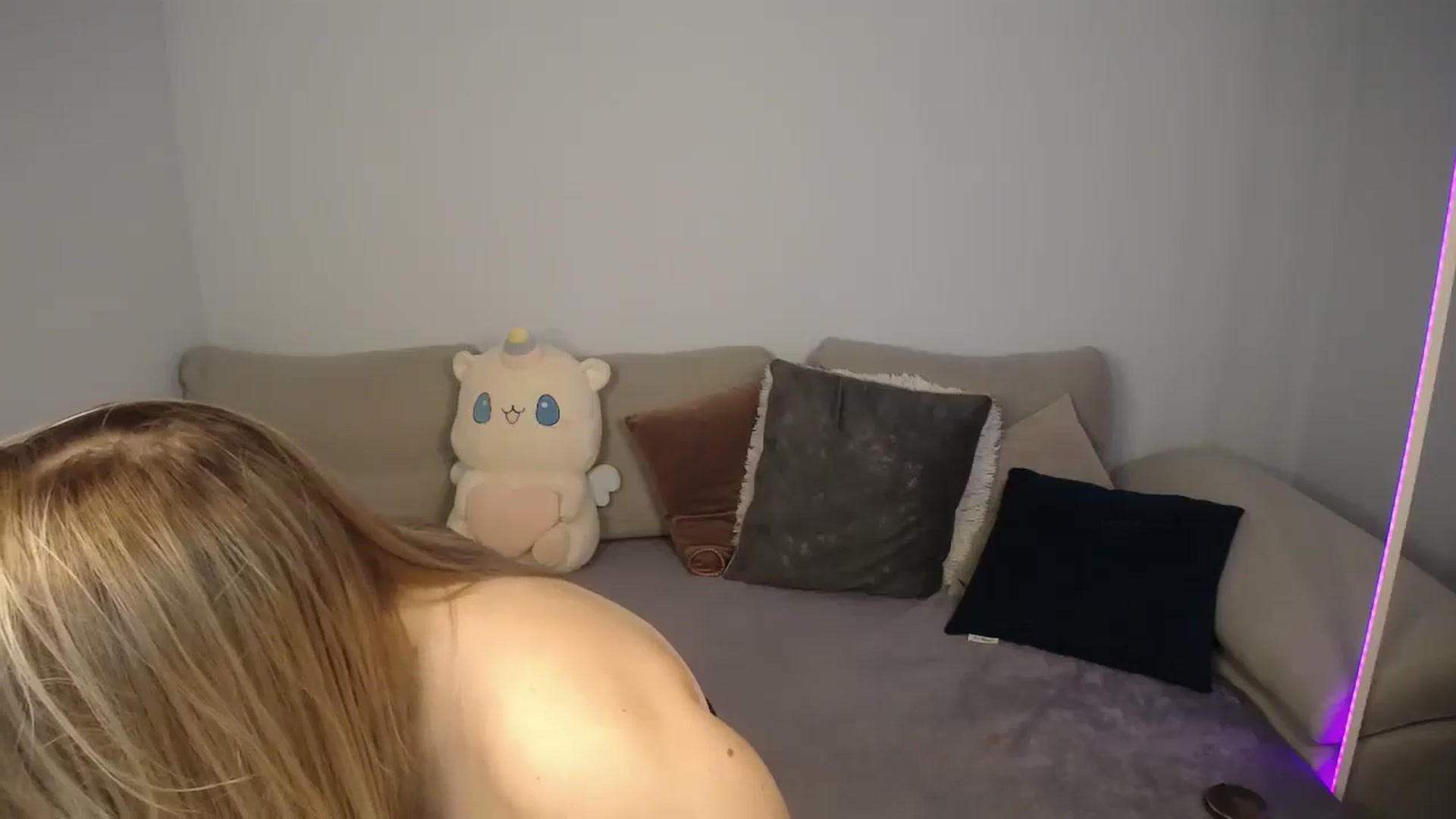 Gallery image thumbnail from SabrinaViolet's myfreecams stream on, 07/26/2024, 08:46 image 3 of 20