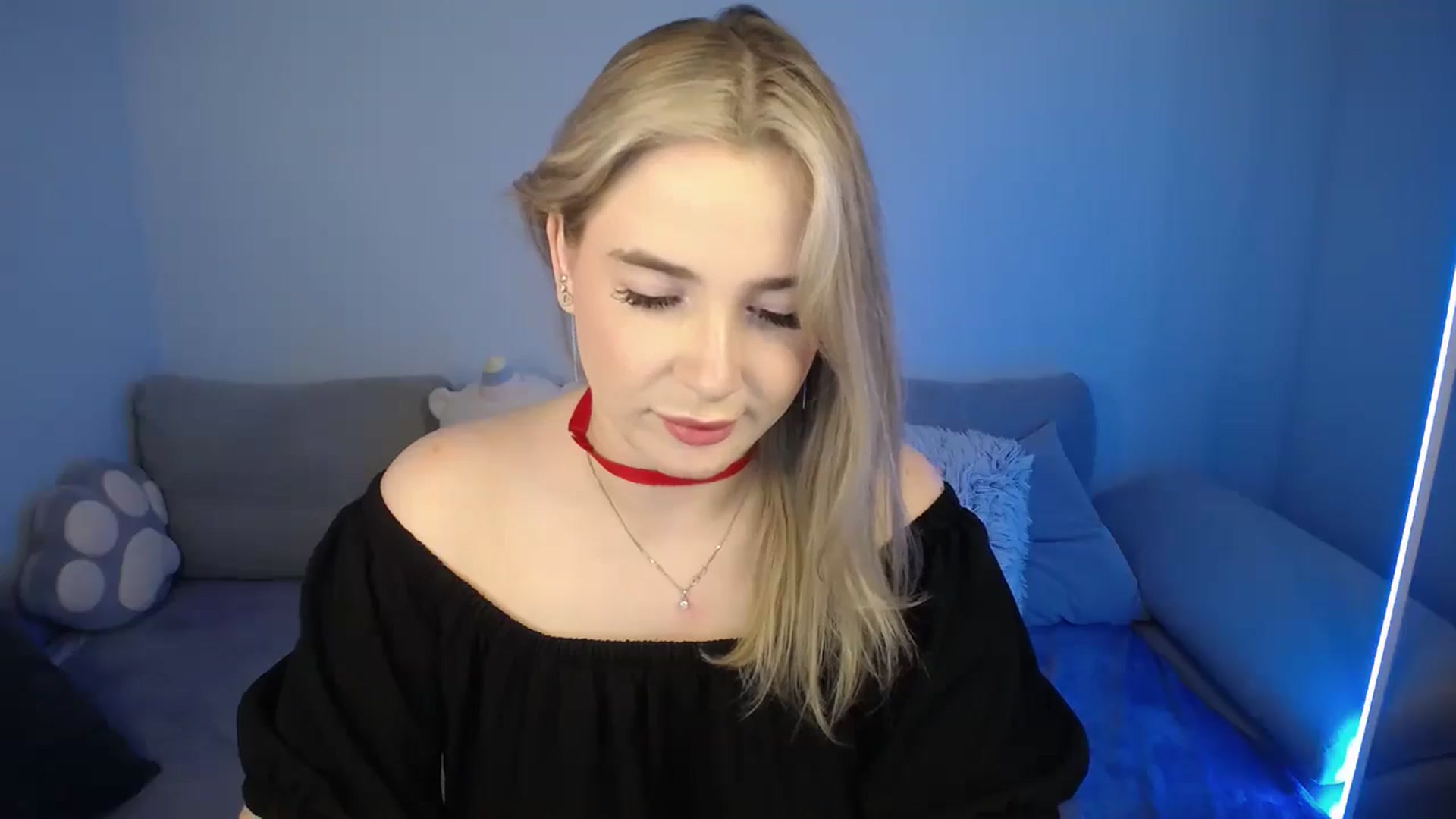 Gallery image thumbnail from SabrinaViolet's myfreecams stream on, 07/27/2024, 10:23 image 5 of 20