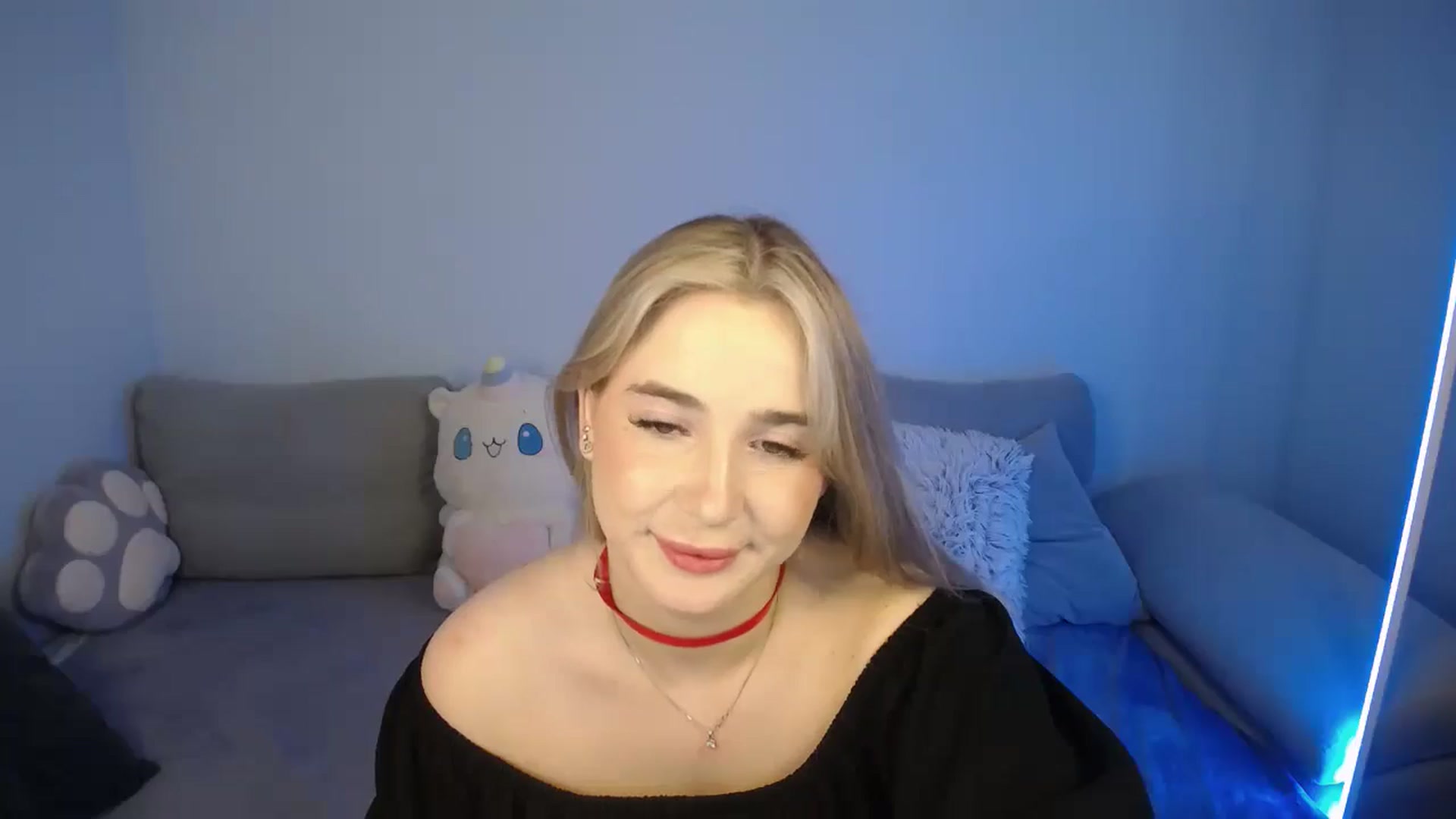 Gallery image thumbnail from SabrinaViolet's myfreecams stream on, 07/27/2024, 10:23 image 11 of 20