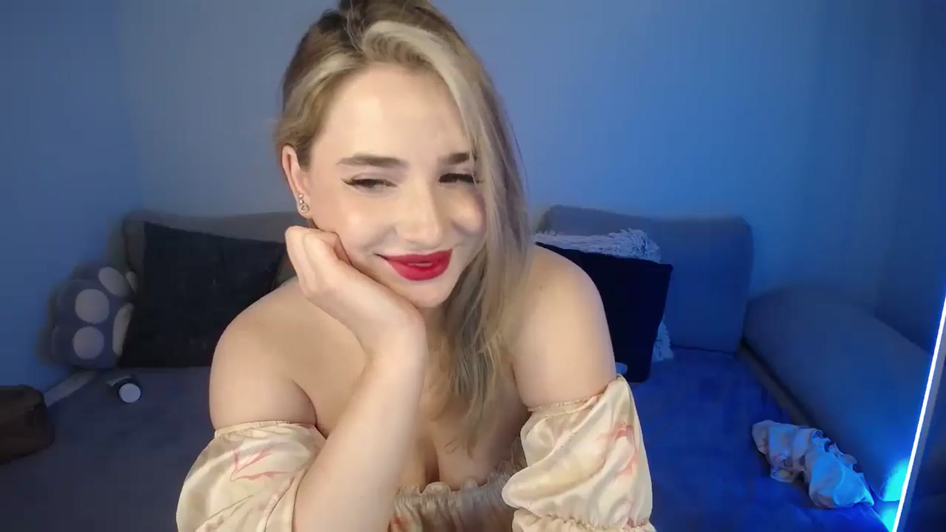 Gallery image thumbnail from SabrinaViolet's myfreecams stream on, 07/29/2024, 12:50 image 20 of 20