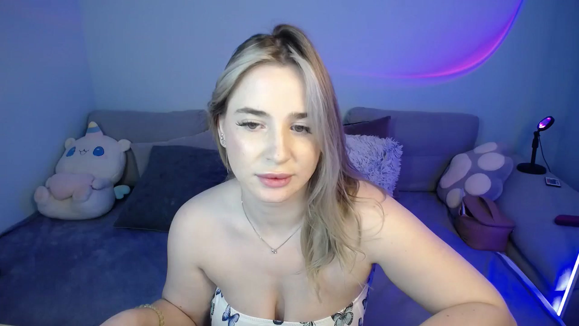 Gallery image thumbnail from SabrinaViolet's myfreecams stream on, 08/28/2024, 12:44 image 6 of 20