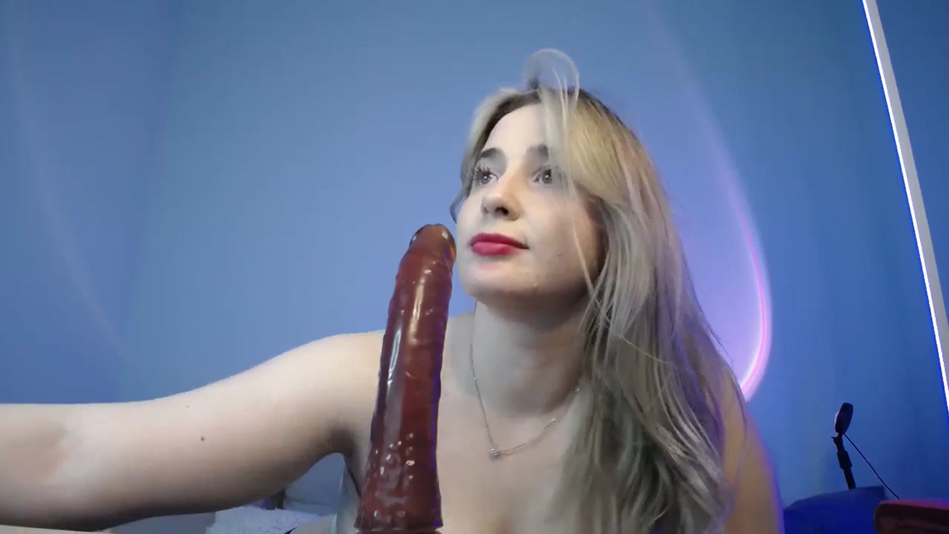 Gallery image thumbnail from SabrinaViolet's myfreecams stream on, 09/01/2024, 11:35 image 19 of 20