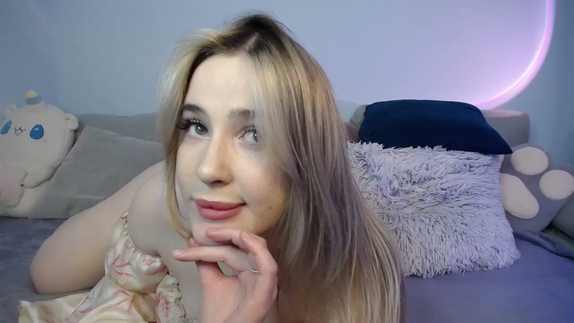 Gallery image thumbnail from SabrinaViolet's myfreecams stream on, 09/04/2024, 10:41 image 20 of 20