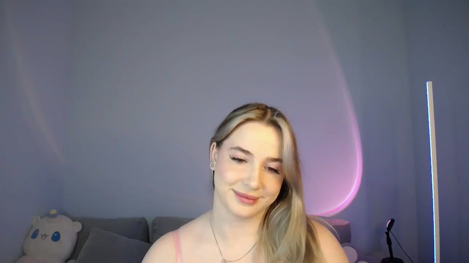 Gallery image thumbnail from SabrinaViolet's myfreecams stream on, 09/06/2024, 09:46 image 8 of 20