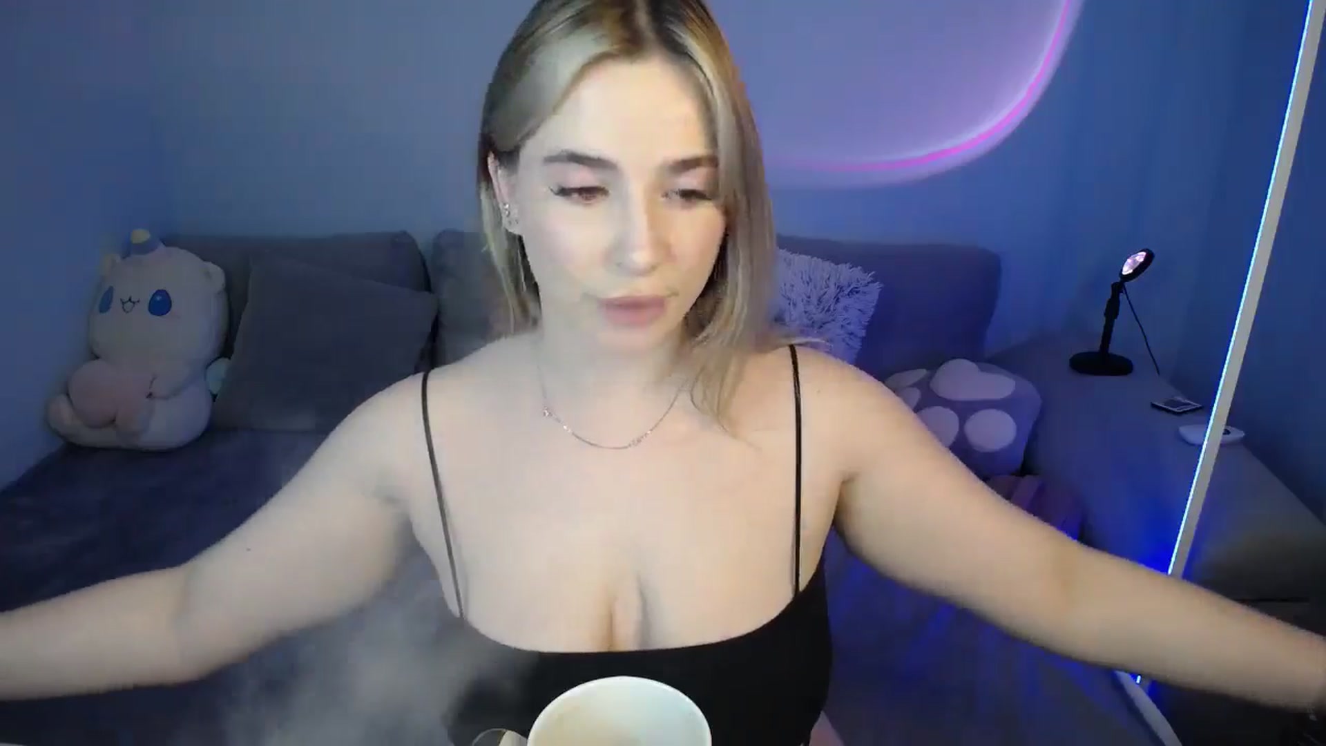 Gallery image thumbnail from SabrinaViolet's myfreecams stream on, 09/15/2024, 09:16 image 10 of 20