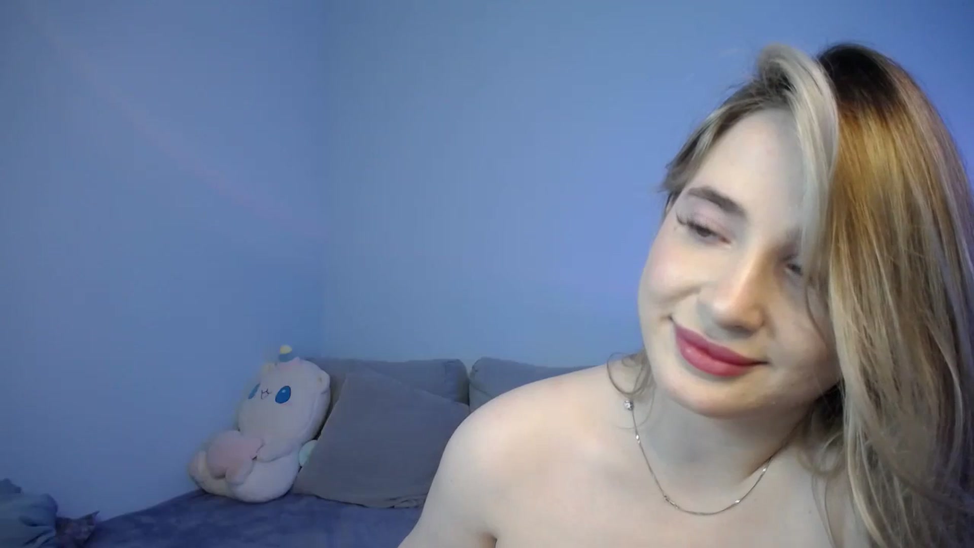 Gallery image thumbnail from SabrinaViolet's myfreecams stream on, 09/15/2024, 09:41 image 18 of 20