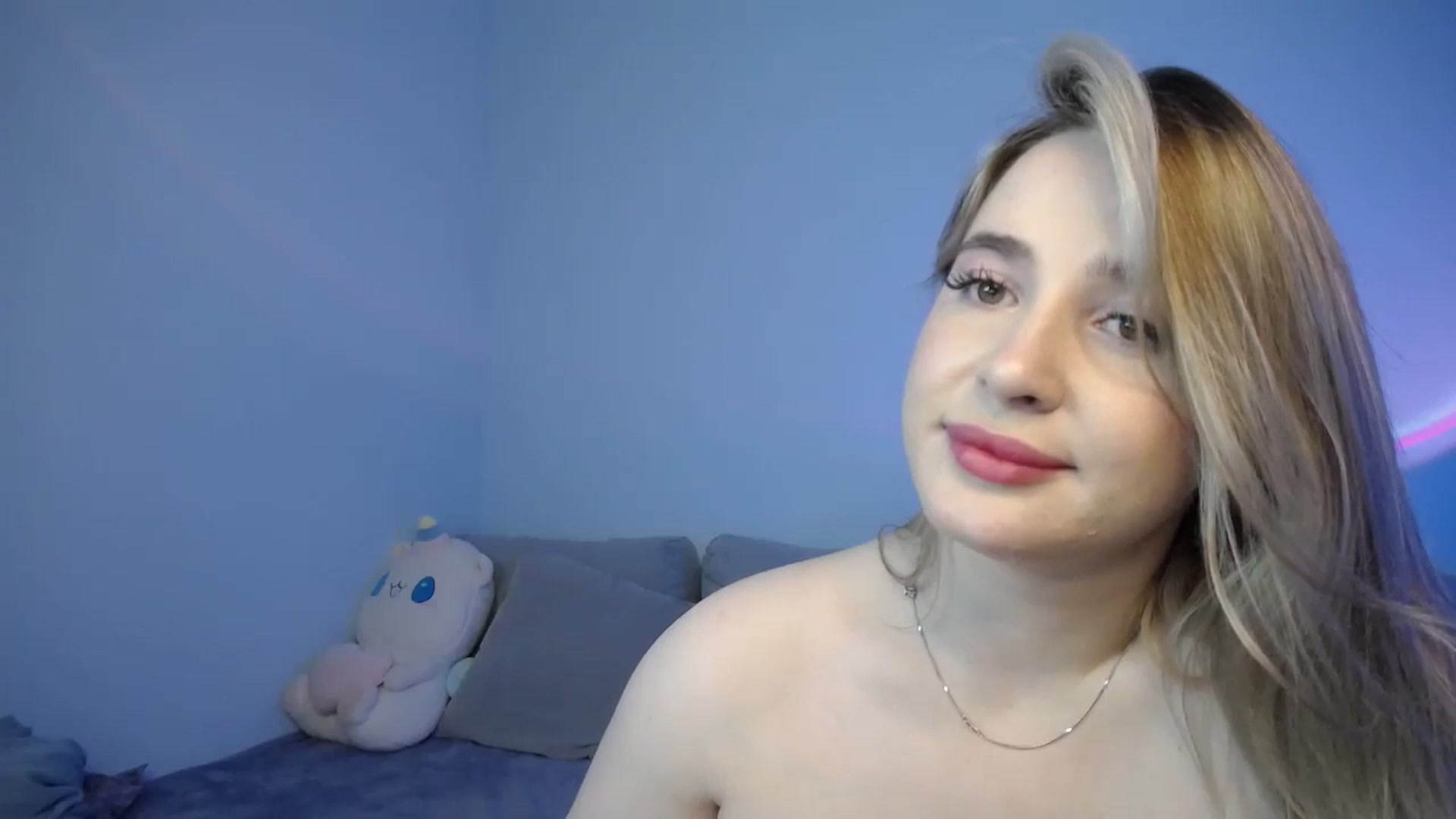 Gallery image thumbnail from SabrinaViolet's myfreecams stream on, 09/15/2024, 09:41 image 17 of 20