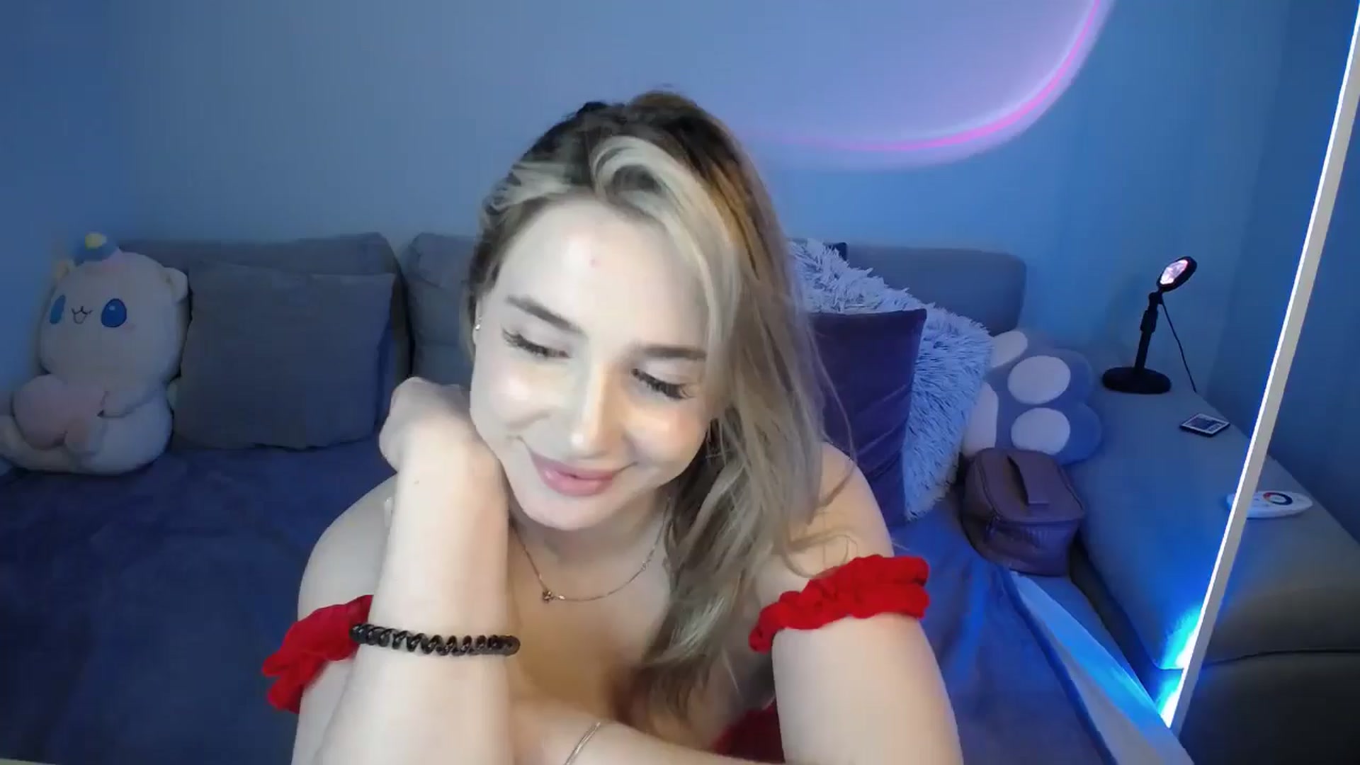 Gallery image thumbnail from SabrinaViolet's myfreecams stream on, 09/16/2024, 13:58 image 14 of 20