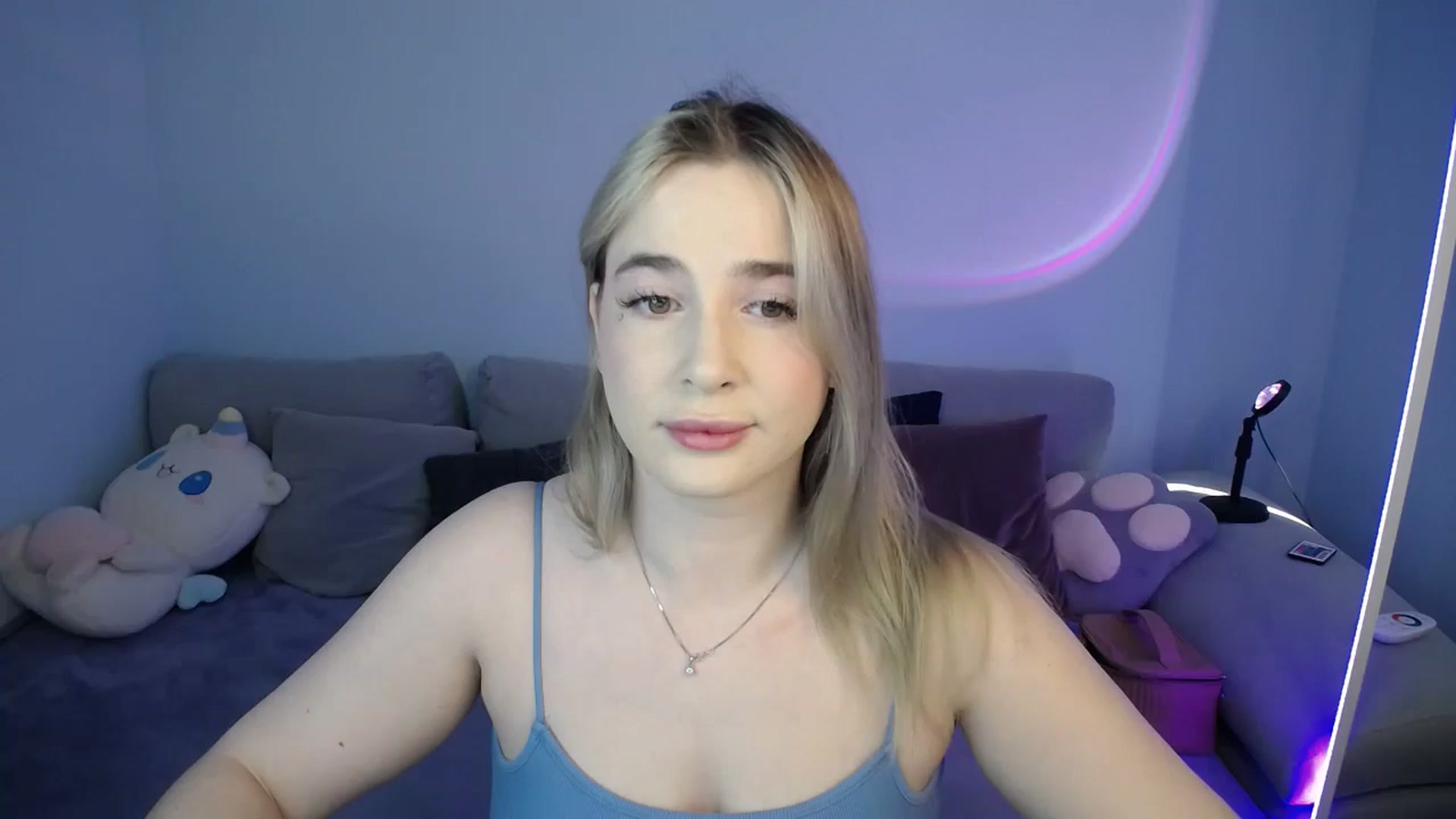 Gallery image thumbnail from SabrinaViolet's myfreecams stream on, 09/20/2024, 08:48 image 1 of 20
