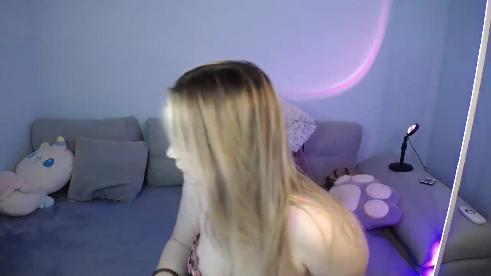 Gallery image thumbnail from SabrinaViolet's myfreecams stream on, 09/20/2024, 12:31 image 7 of 20