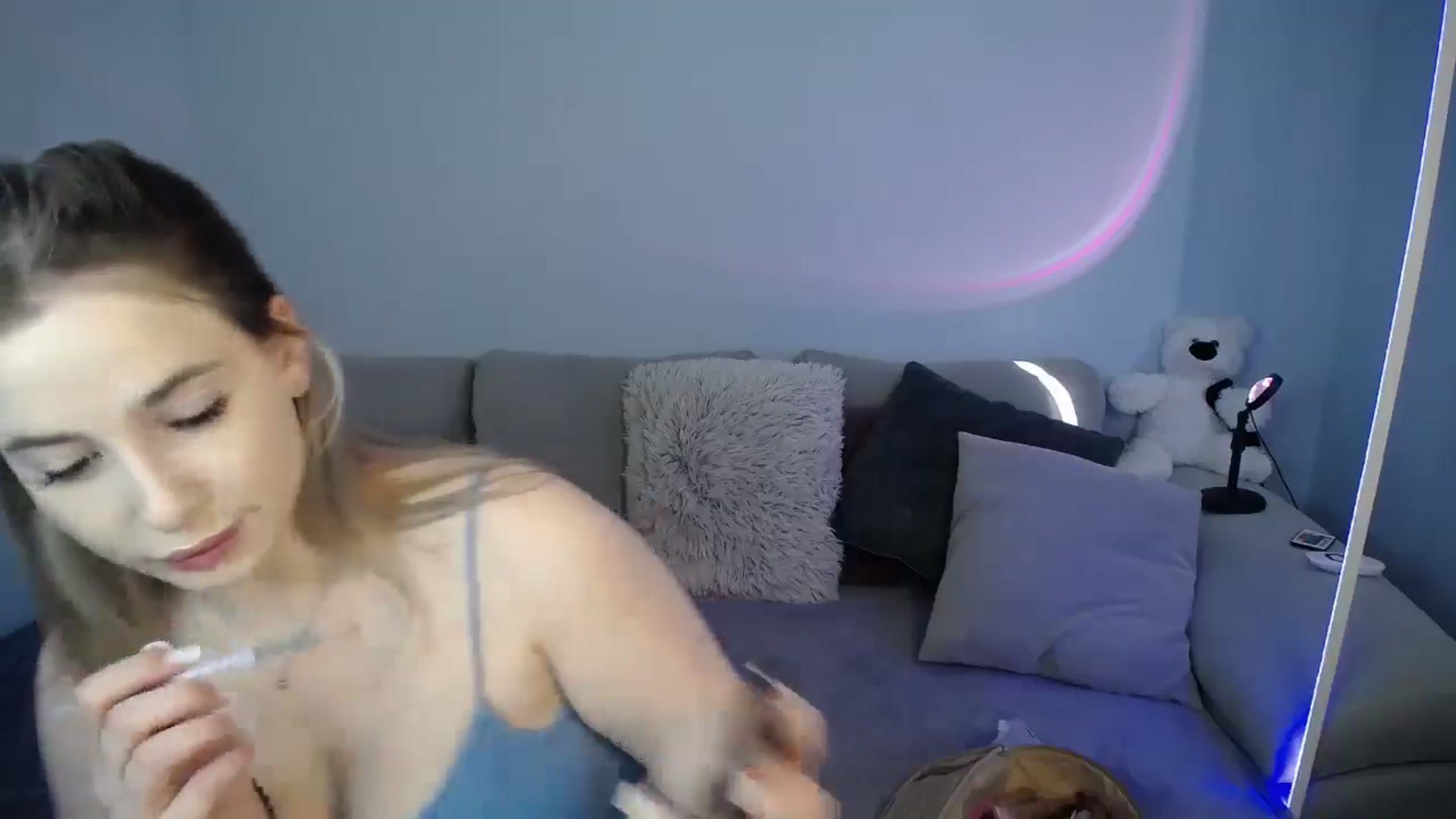 Gallery image thumbnail from SabrinaViolet's myfreecams stream on, 09/29/2024, 08:20 image 3 of 20