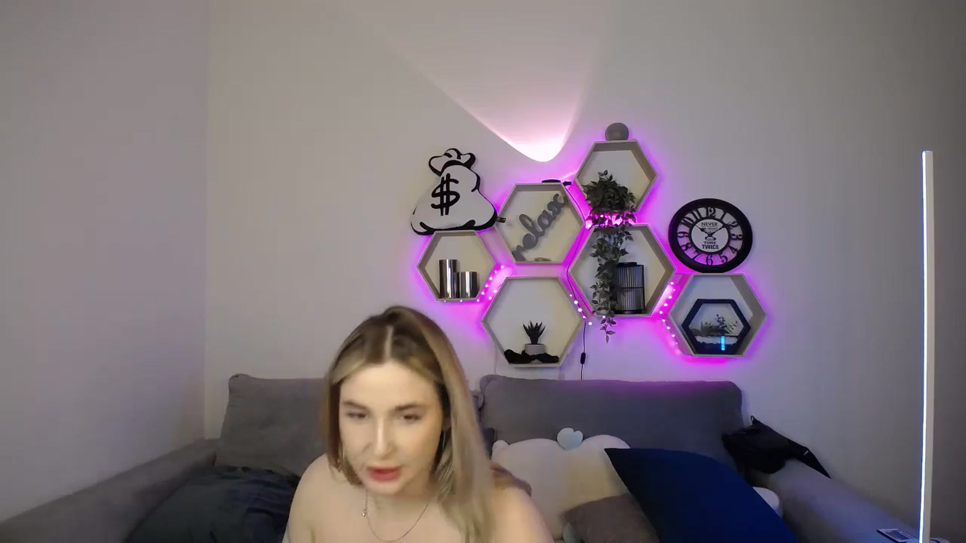 Gallery image thumbnail from SabrinaViolet's myfreecams stream on, 10/05/2024, 11:31 image 17 of 20