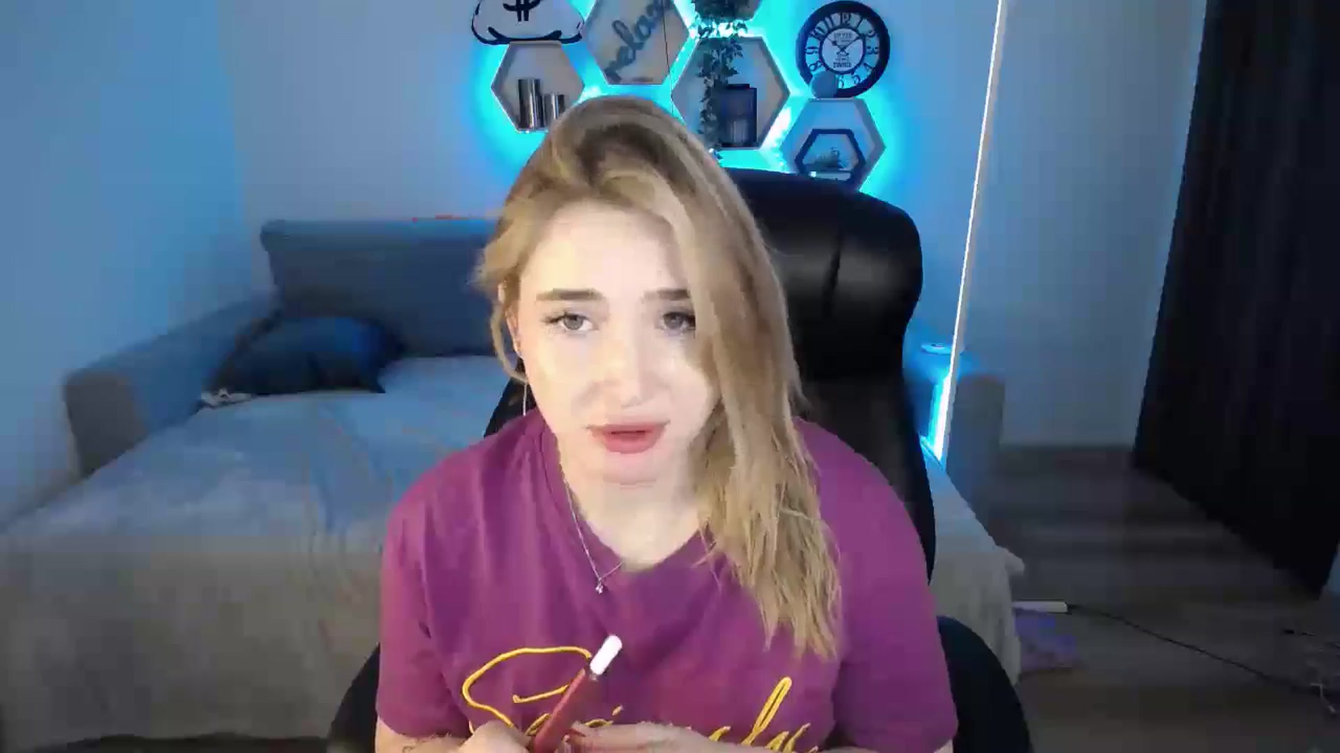 Gallery image thumbnail from SabrinaViolet's myfreecams stream on, 11/19/2024, 13:59 image 20 of 20