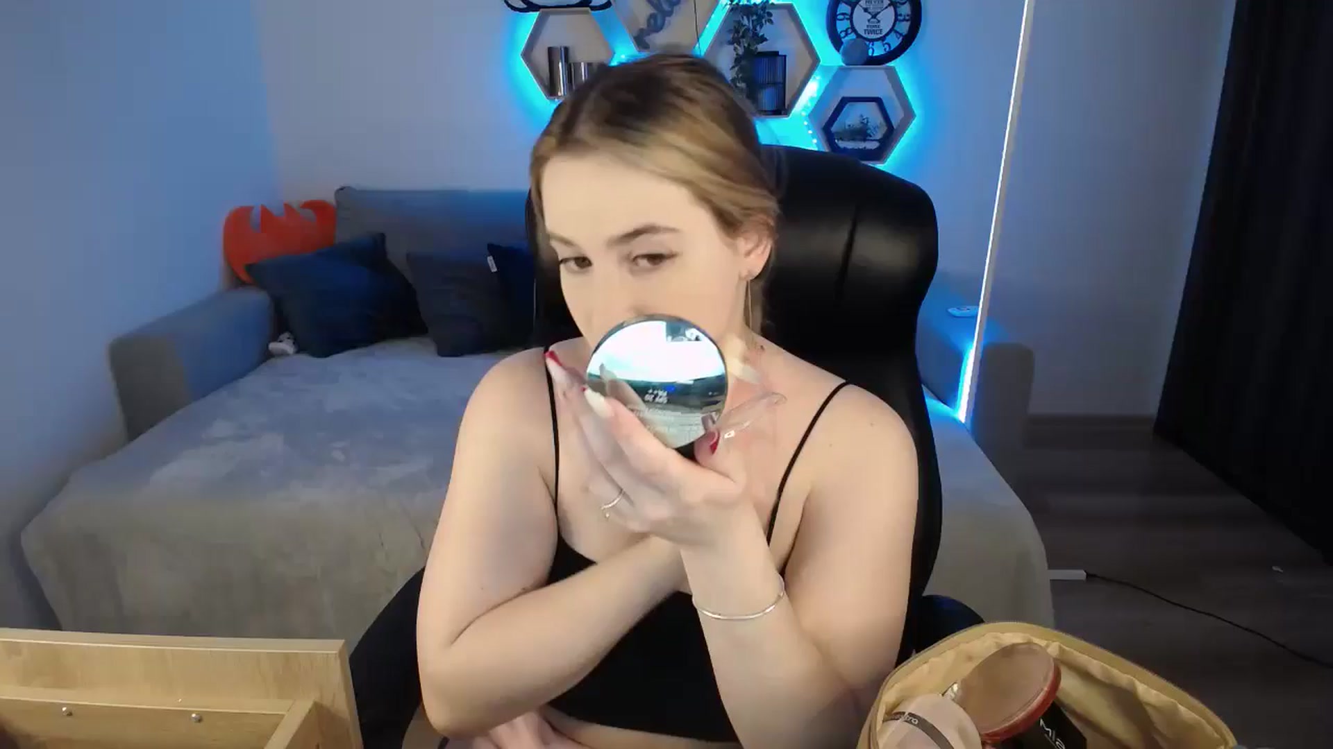 Gallery image thumbnail from SabrinaViolet's myfreecams stream on, 11/25/2024, 11:11 image 1 of 20