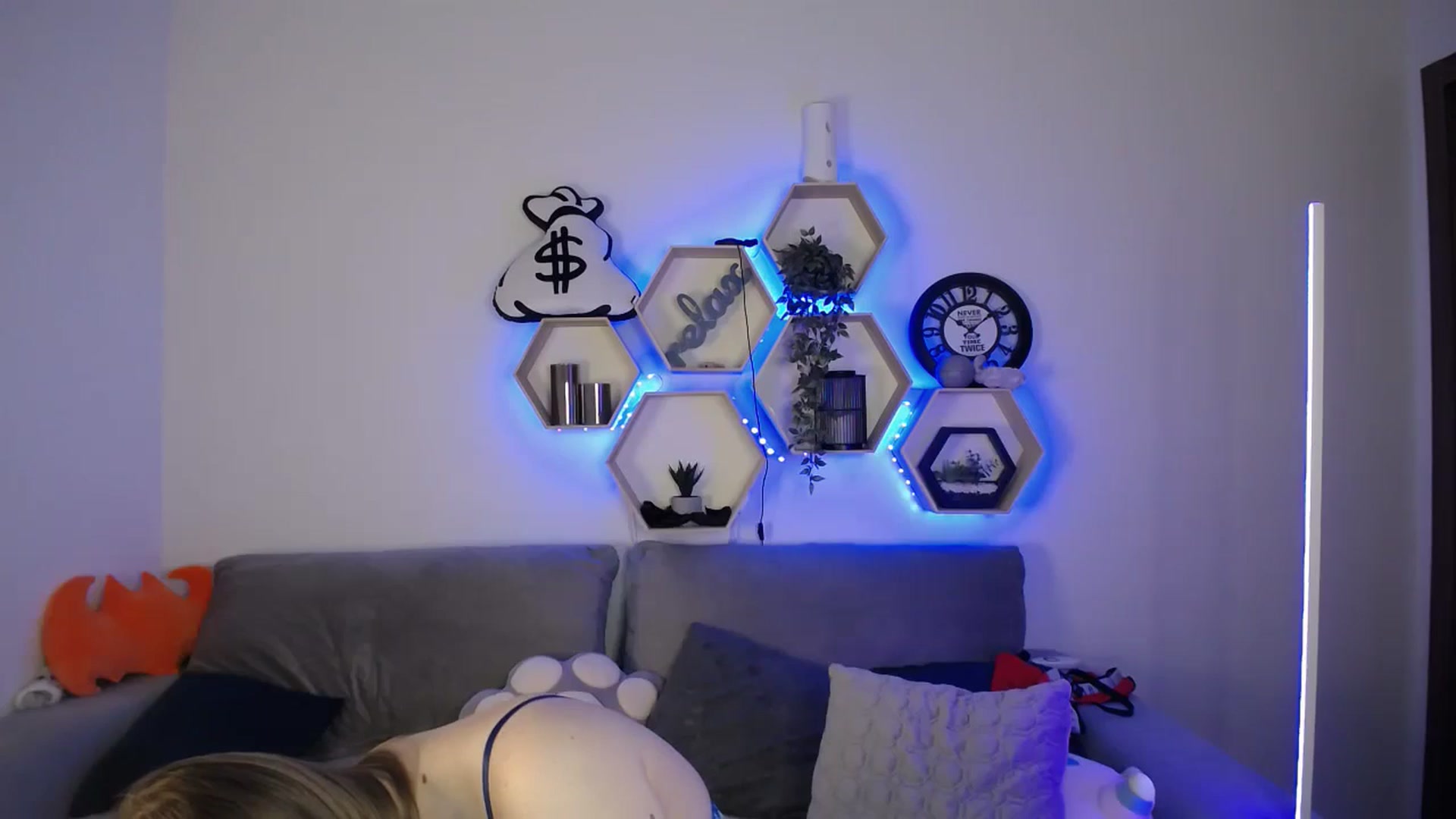 Gallery image thumbnail from SabrinaViolet's myfreecams stream on, 12/16/2024, 13:02 image 8 of 20