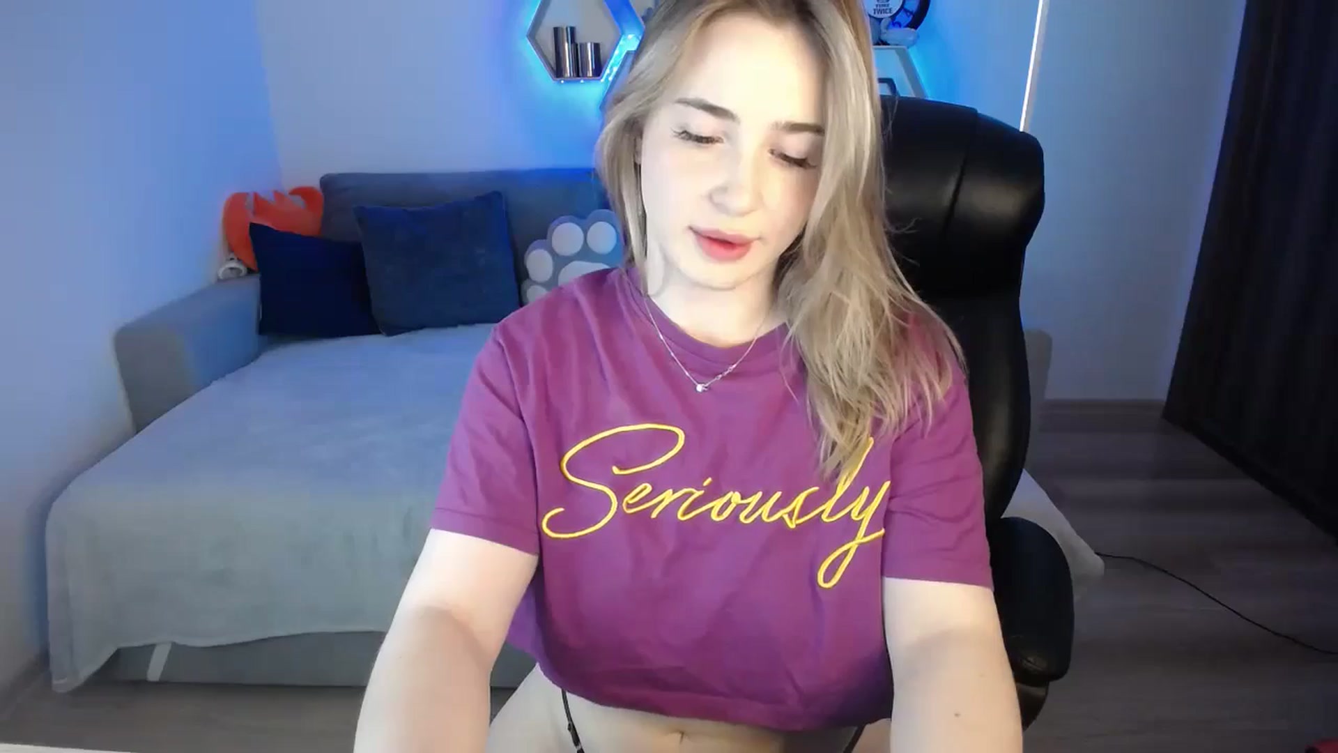 Gallery image thumbnail from SabrinaViolet's myfreecams stream on, 12/22/2024, 10:13 image 2 of 20