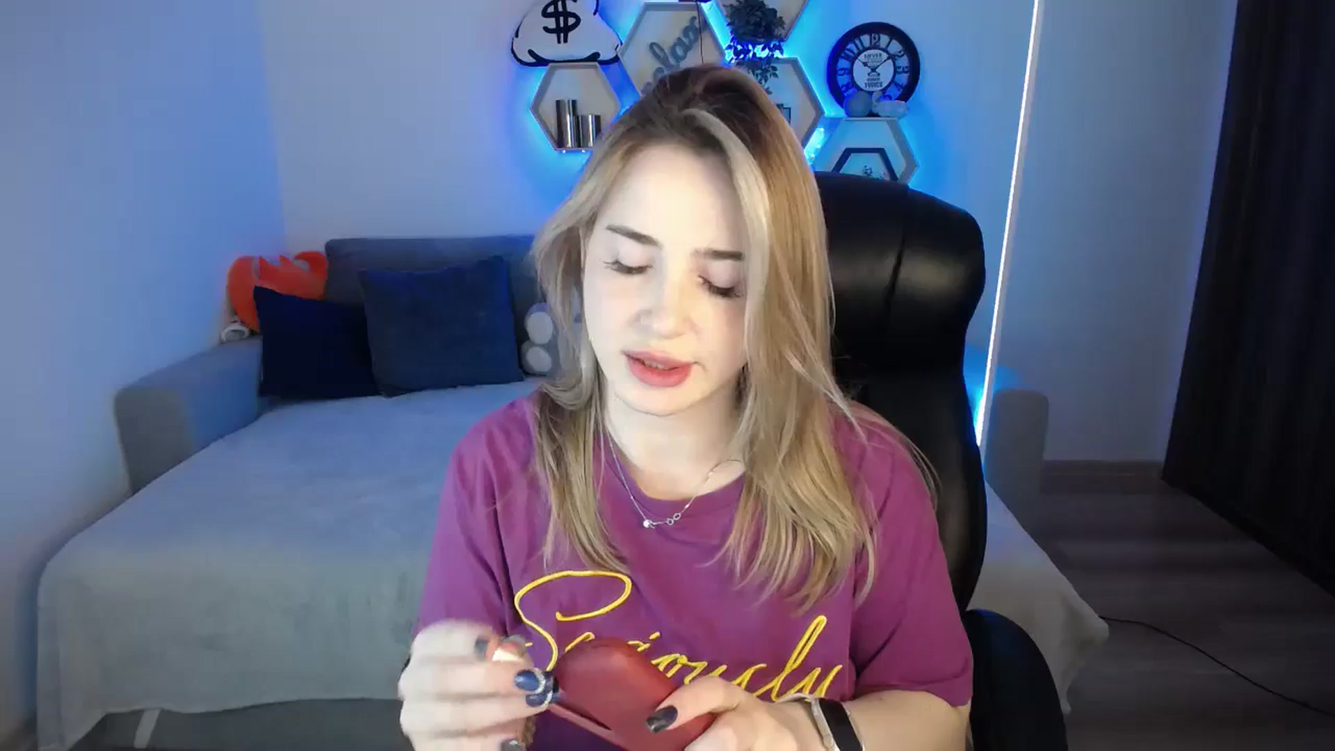Gallery image thumbnail from SabrinaViolet's myfreecams stream on, 12/22/2024, 10:13 image 5 of 20
