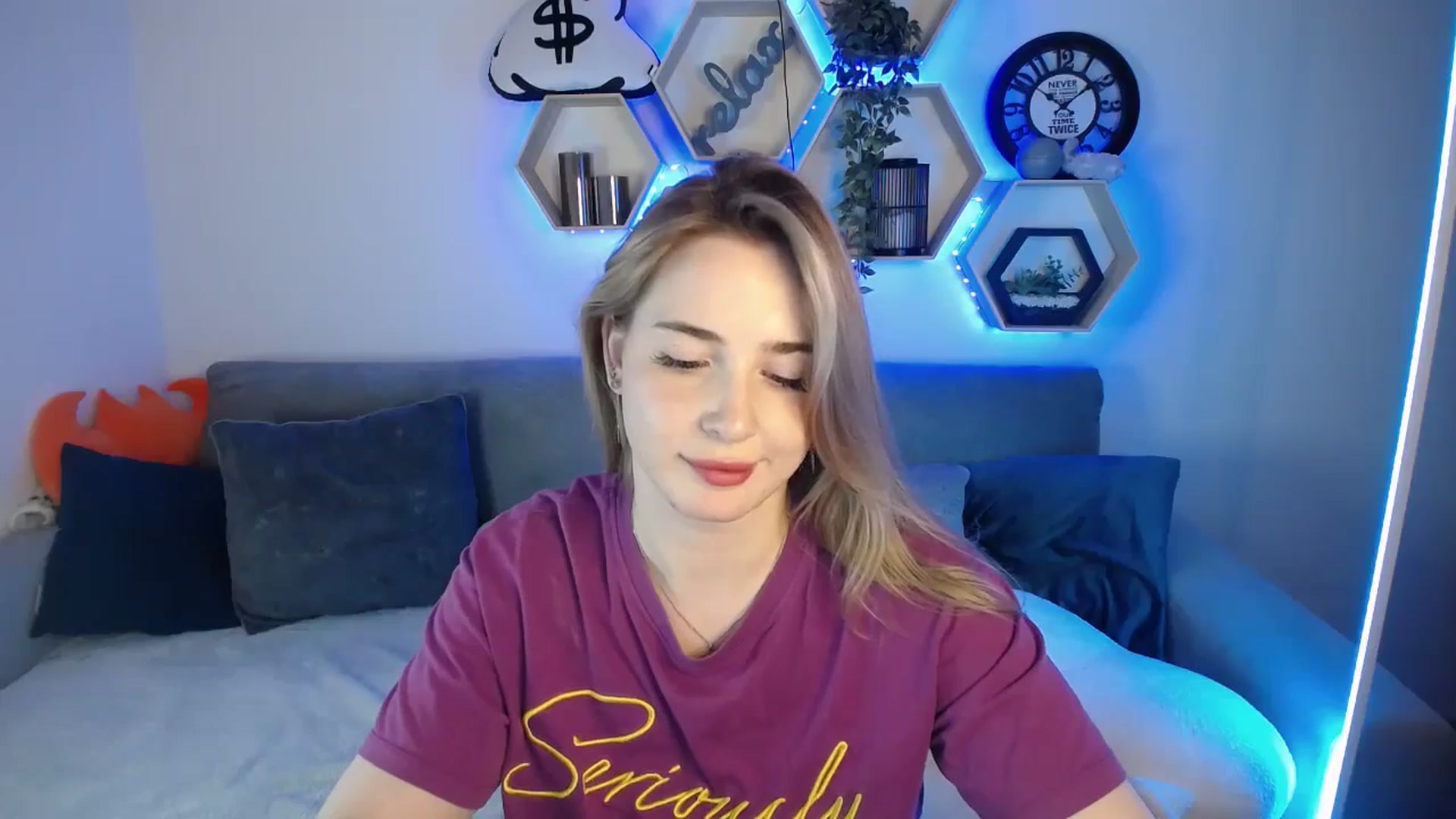 Gallery image thumbnail from SabrinaViolet's myfreecams stream on, 12/22/2024, 13:11 image 7 of 20