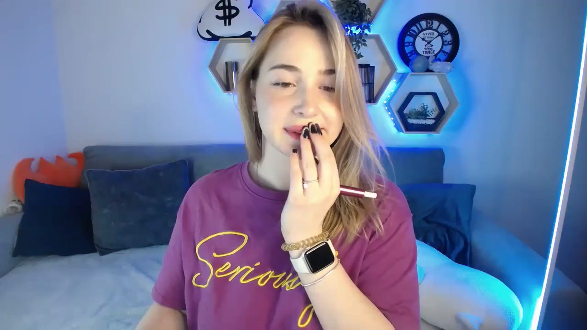 Gallery image thumbnail from SabrinaViolet's myfreecams stream on, 12/22/2024, 13:11 image 3 of 20