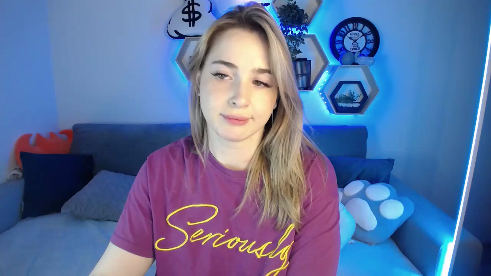 Gallery image thumbnail from SabrinaViolet's myfreecams stream on, 12/24/2024, 12:17 image 20 of 20
