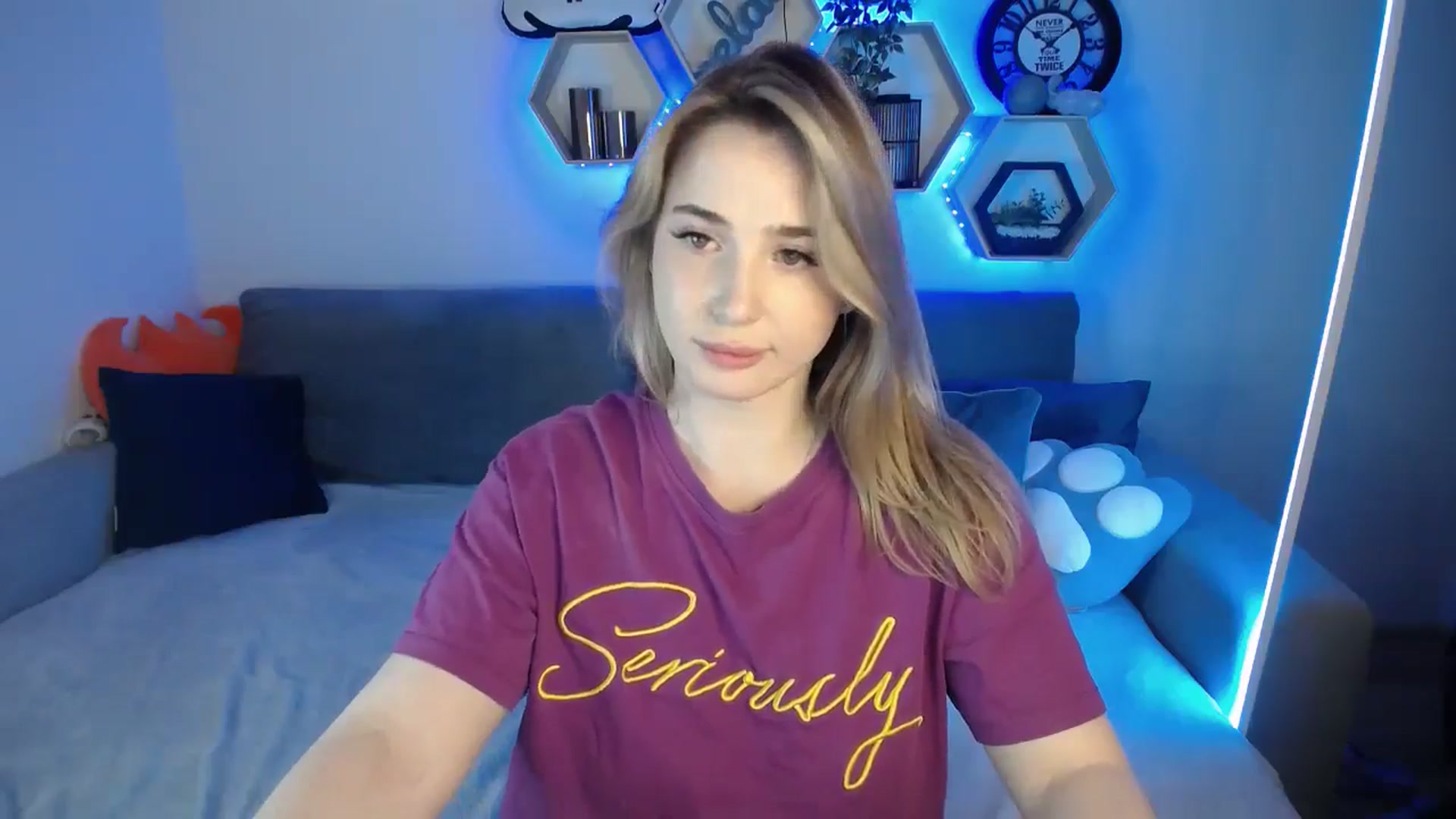 Gallery image thumbnail from SabrinaViolet's myfreecams stream on, 12/24/2024, 14:34 image 12 of 20
