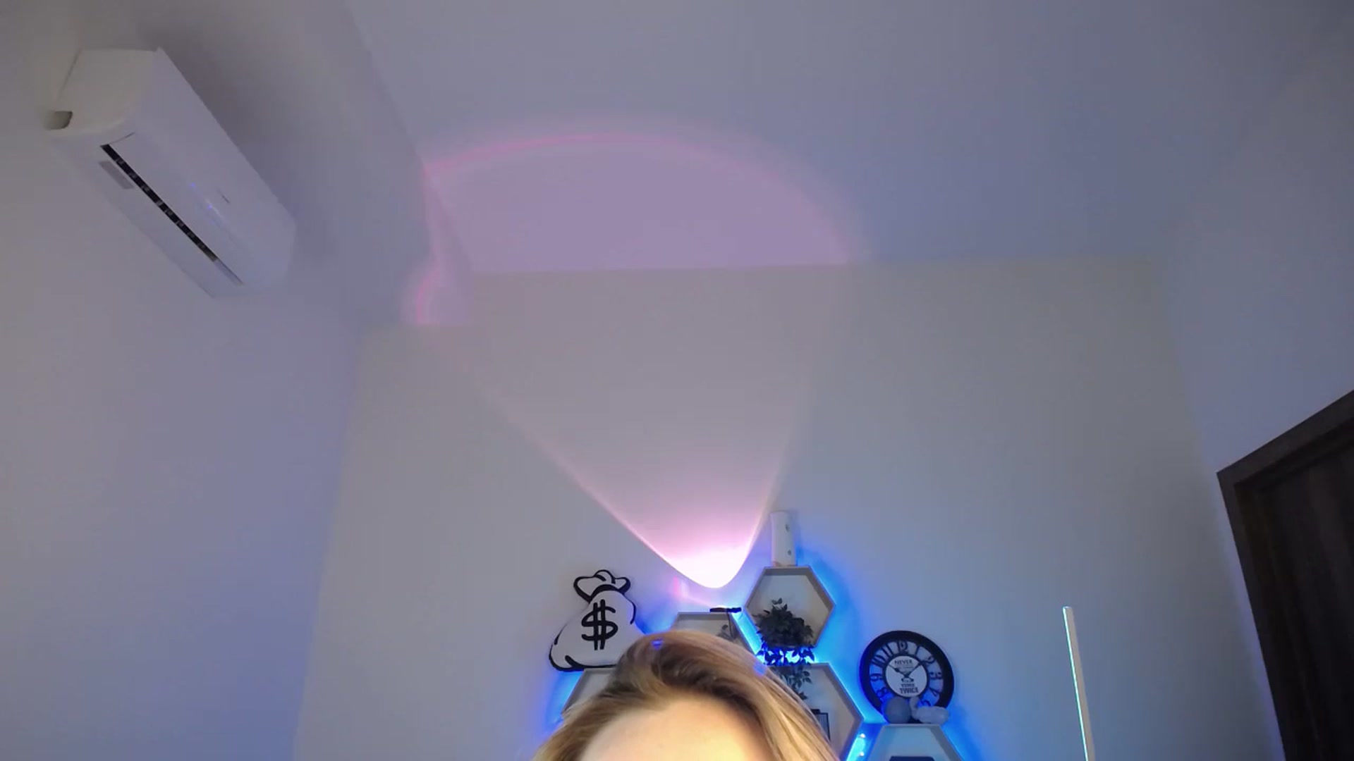 Gallery image thumbnail from SabrinaViolet's myfreecams stream on, 12/26/2024, 13:38 image 19 of 20