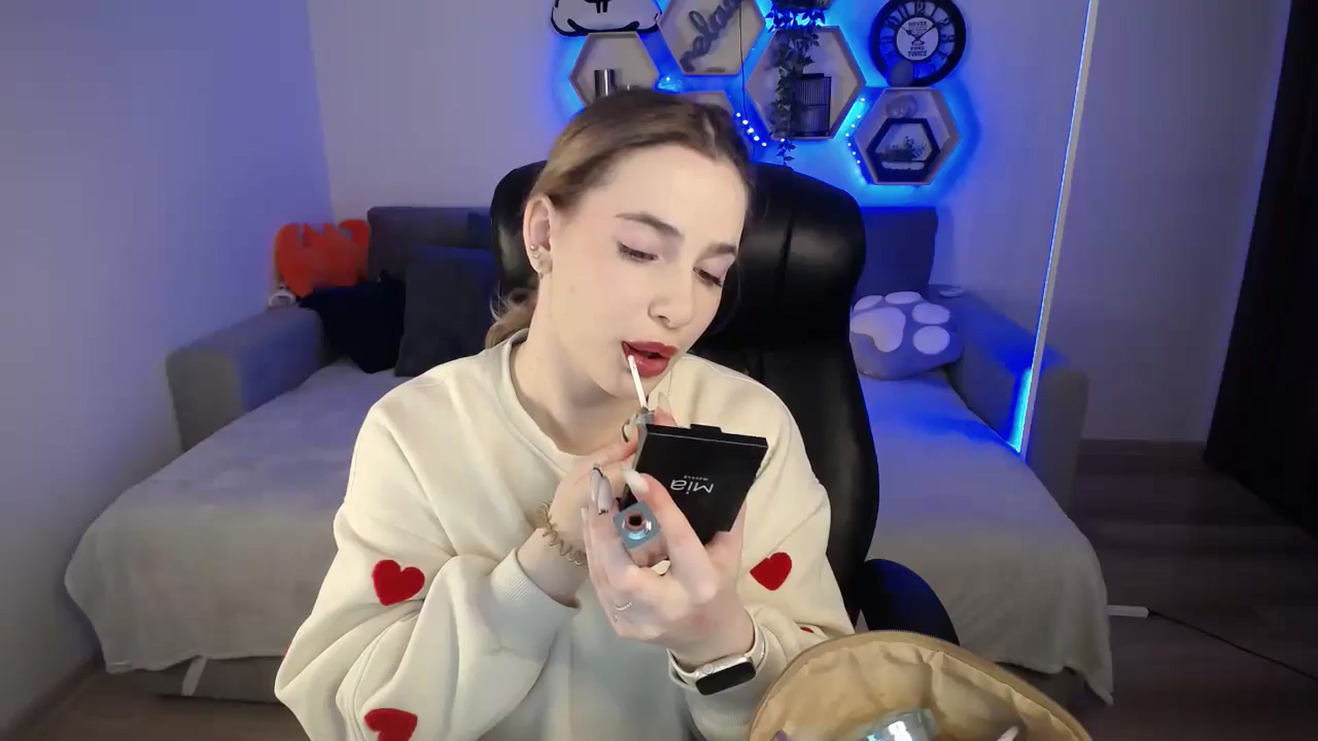 Gallery image thumbnail from SabrinaViolet's myfreecams stream on, 01/11/2025, 09:17 image 4 of 20