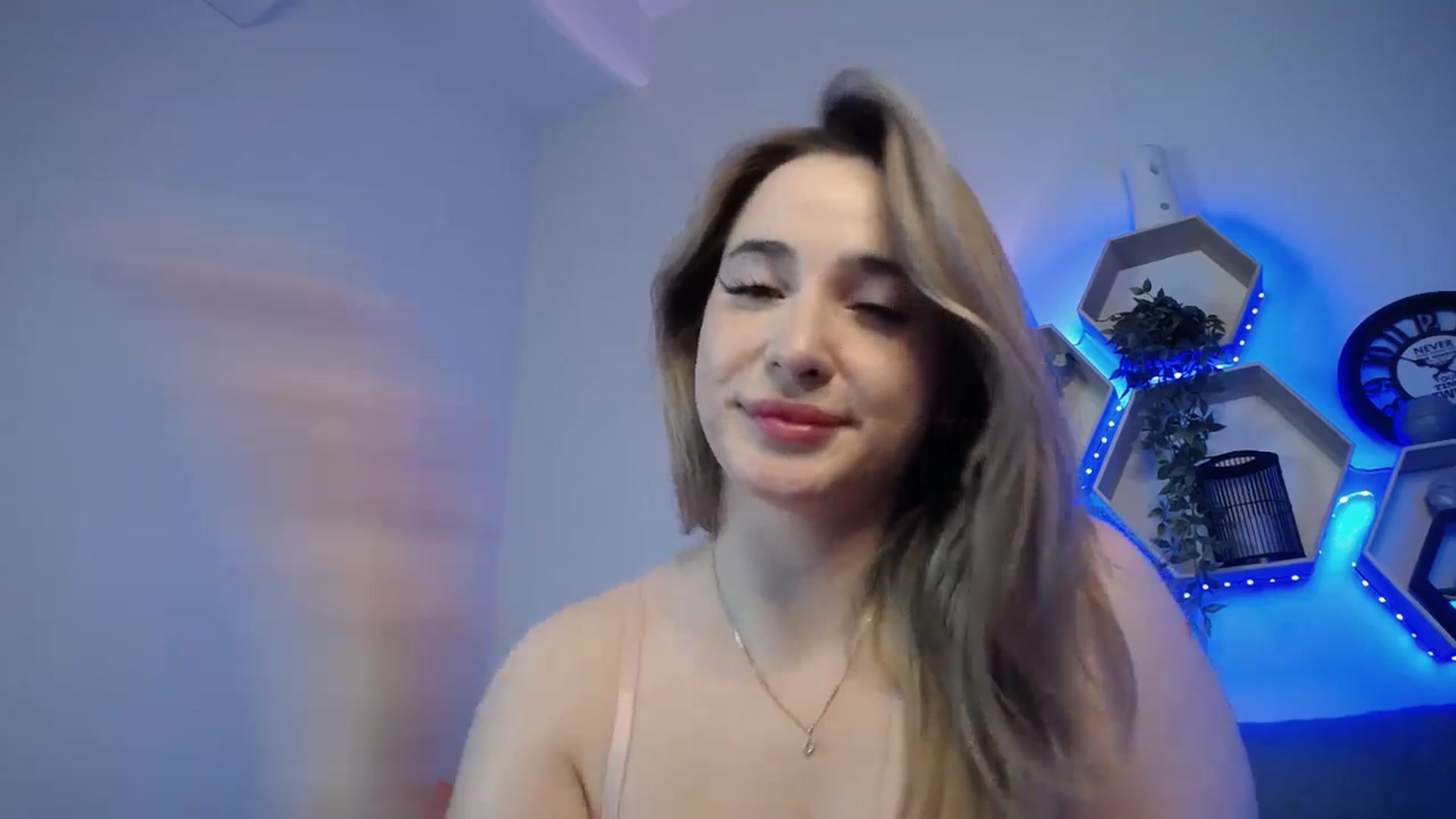 Gallery image thumbnail from SabrinaViolet's myfreecams stream on, 01/14/2025, 13:23 image 18 of 20