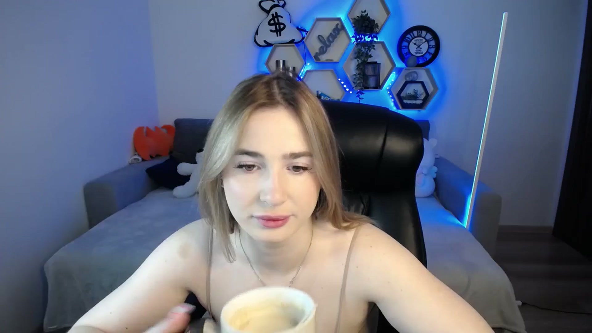 Gallery image thumbnail from SabrinaViolet's myfreecams stream on, 01/24/2025, 10:30 image 5 of 20