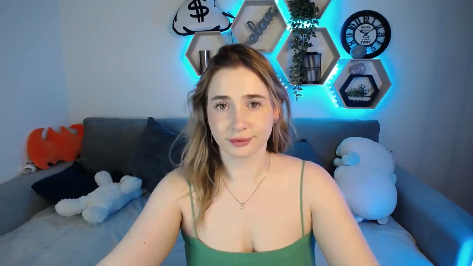 Gallery image thumbnail from SabrinaViolet's myfreecams stream on, 01/27/2025, 15:01 image 5 of 20