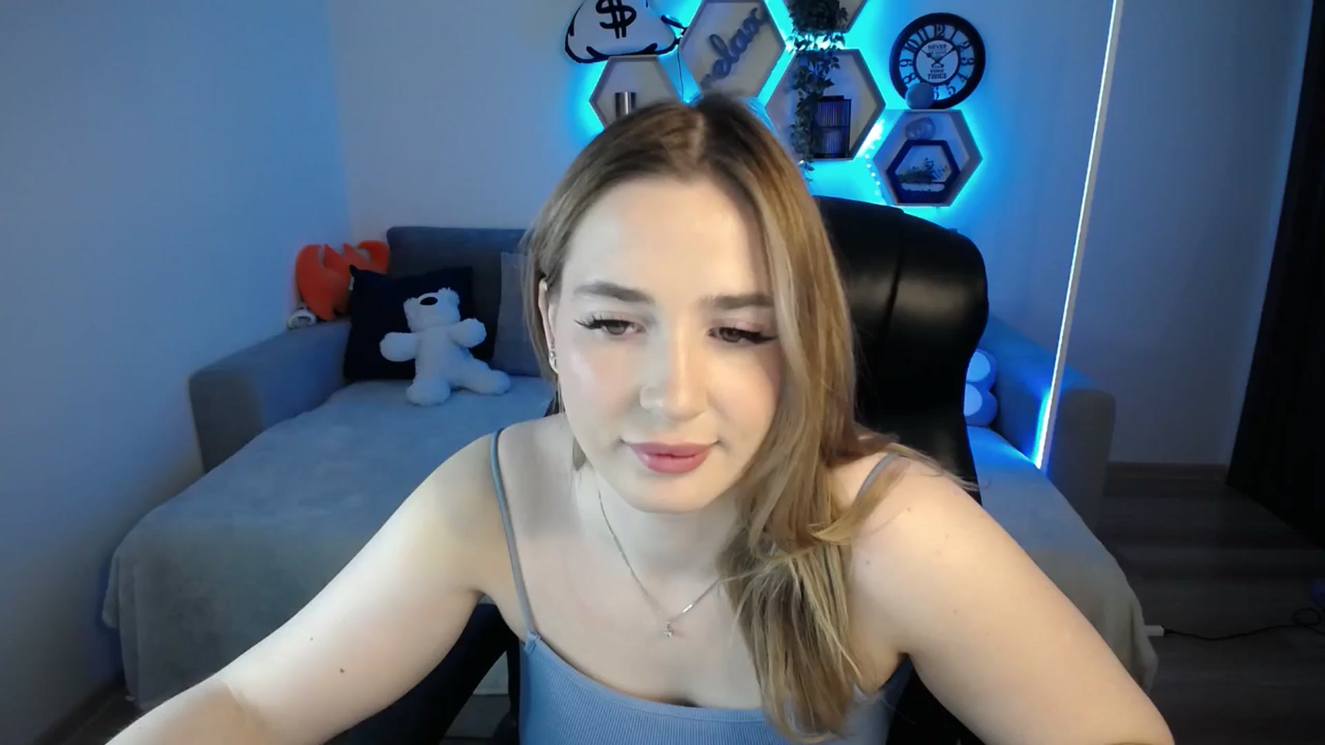 Gallery image thumbnail from SabrinaViolet's myfreecams stream on, 01/29/2025, 11:02 image 1 of 20