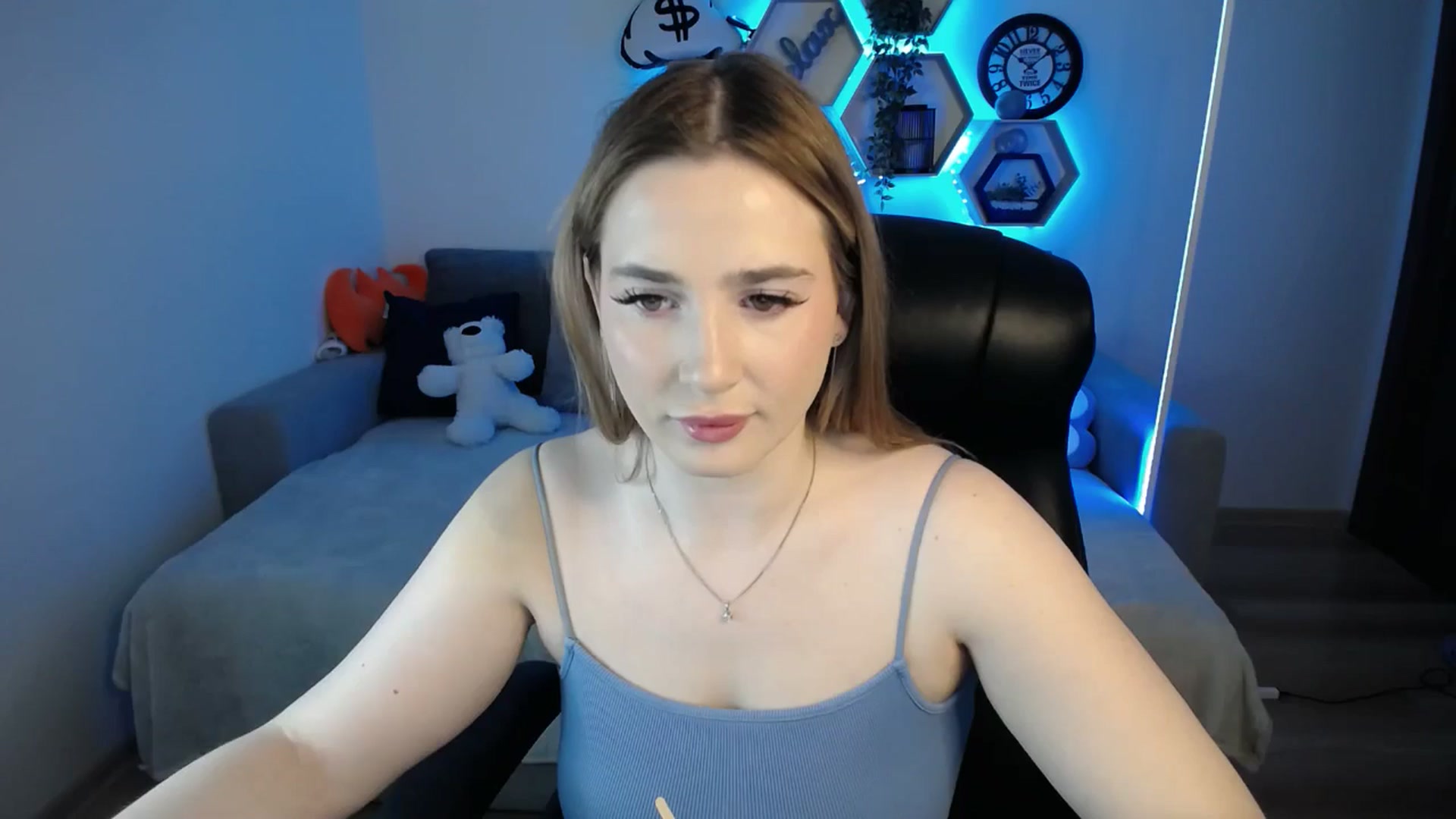 Gallery image thumbnail from SabrinaViolet's myfreecams stream on, 01/29/2025, 11:02 image 6 of 20