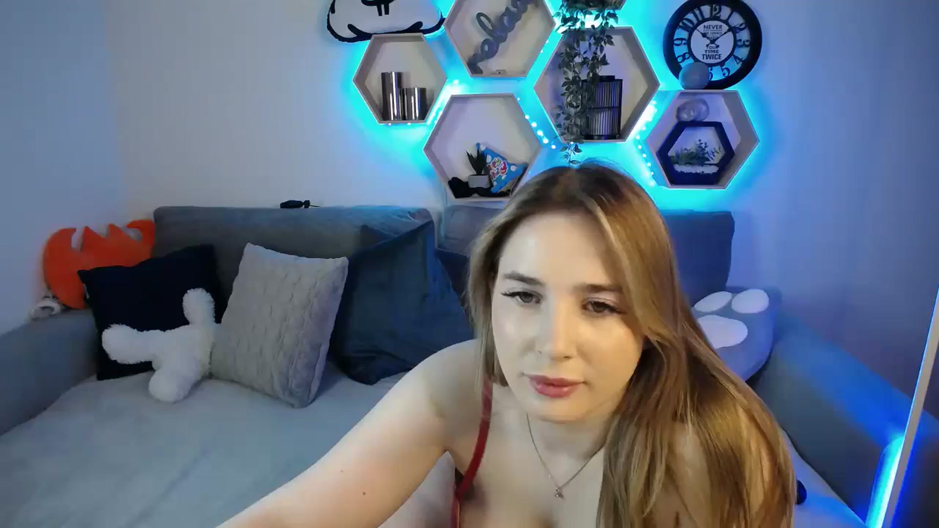 Gallery image thumbnail from SabrinaViolet's myfreecams stream on, 02/08/2025, 13:33 image 3 of 20