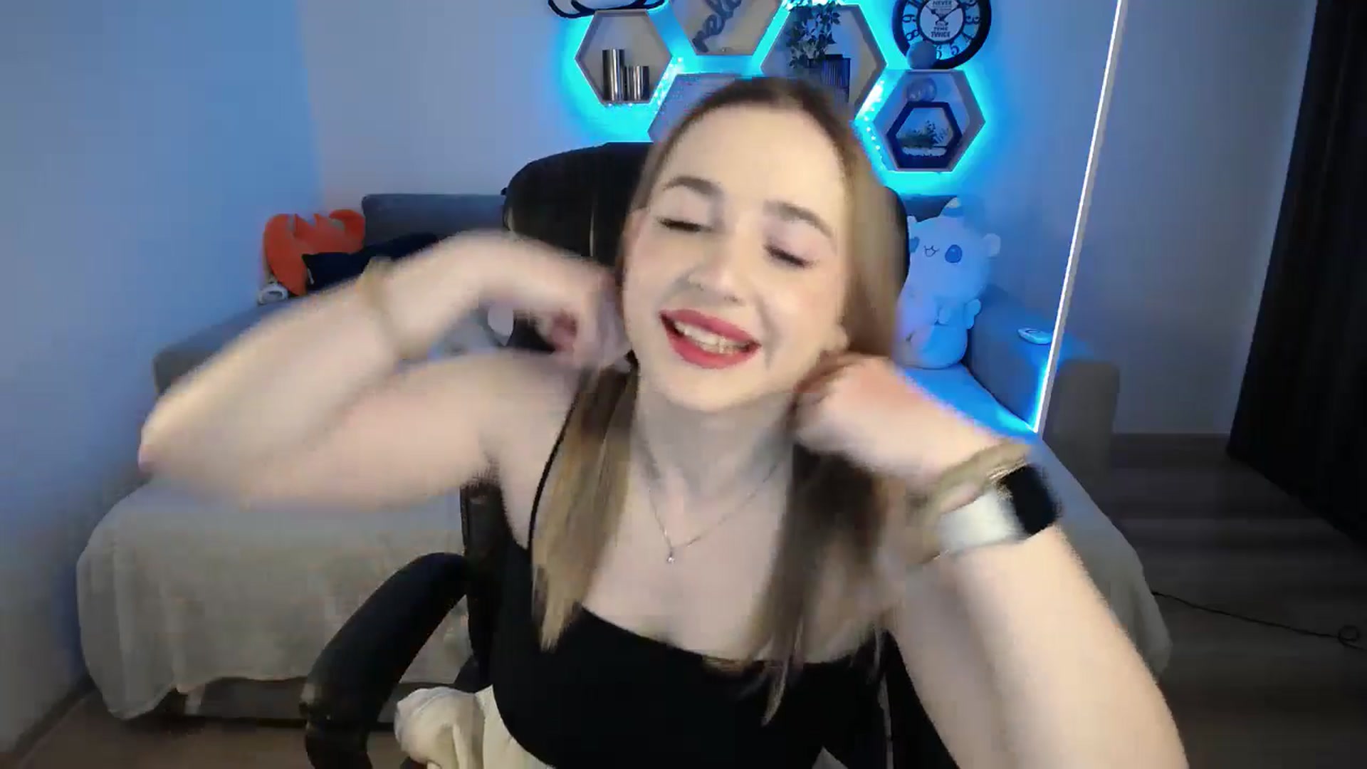 Gallery image thumbnail from SabrinaViolet's myfreecams stream on, 02/11/2025, 11:20 image 5 of 20