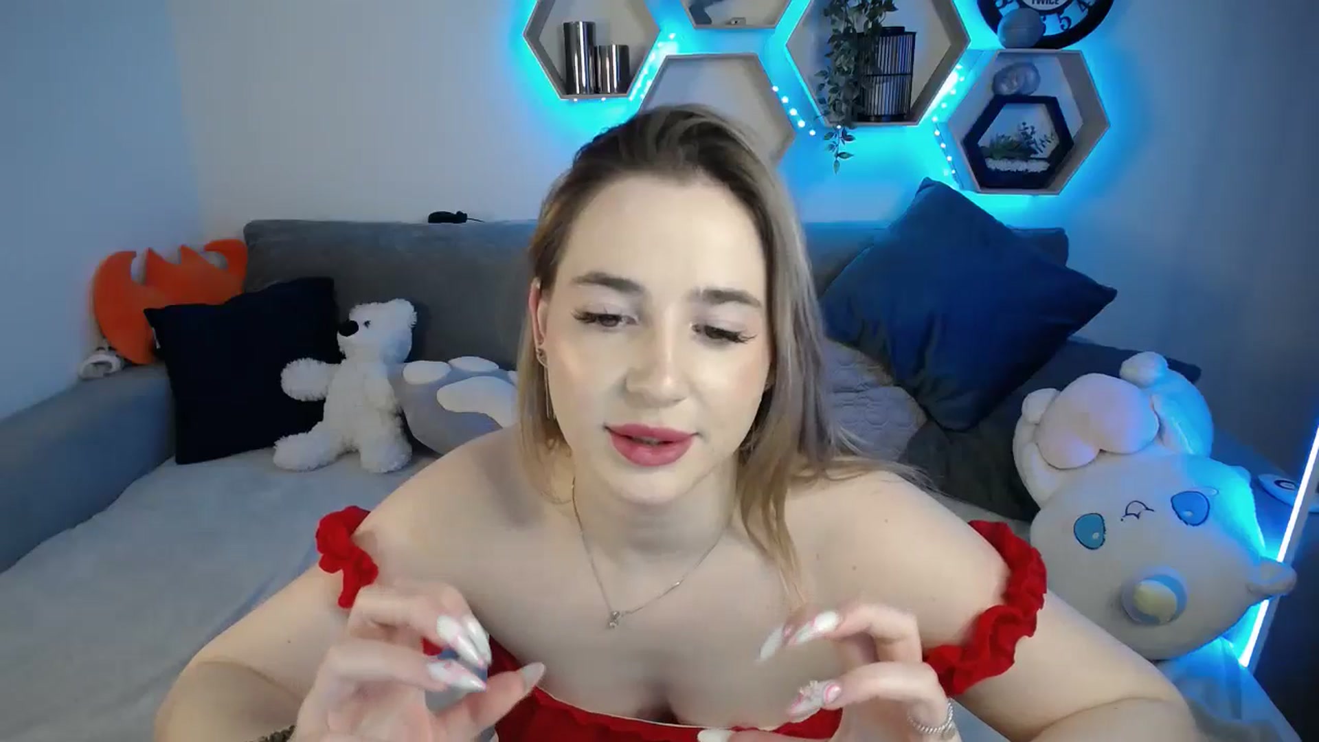 Gallery image thumbnail from SabrinaViolet's myfreecams stream on, 02/11/2025, 15:00 image 2 of 20