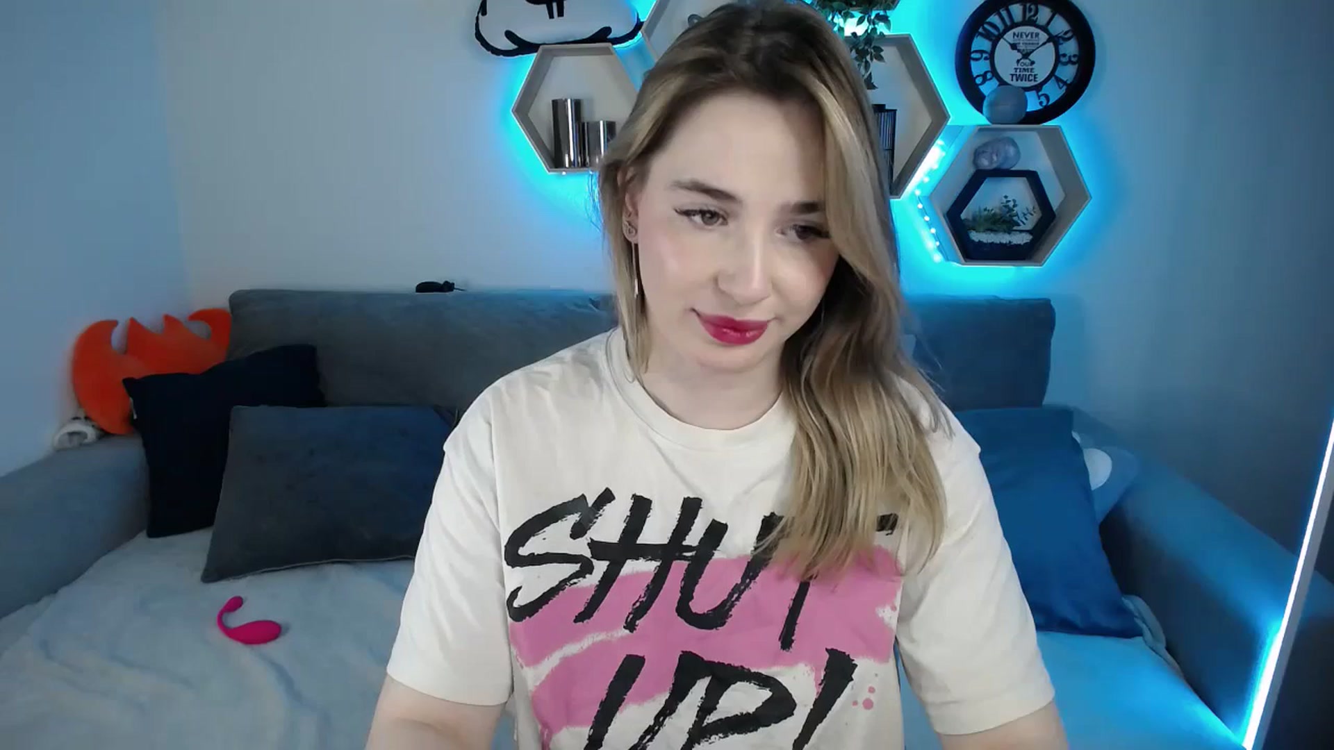 Gallery image thumbnail from SabrinaViolet's myfreecams stream on, 02/14/2025, 11:49 image 10 of 20